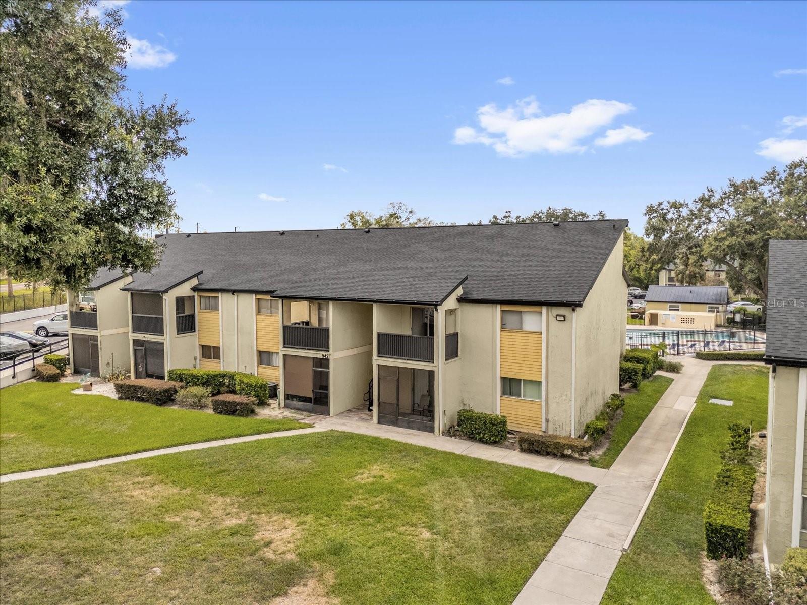 Image 19 of 25 For 942 Lake Destiny Road B