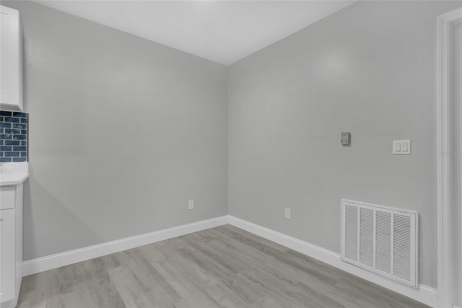 Image 10 of 29 For 4356 Kirkman Road 509