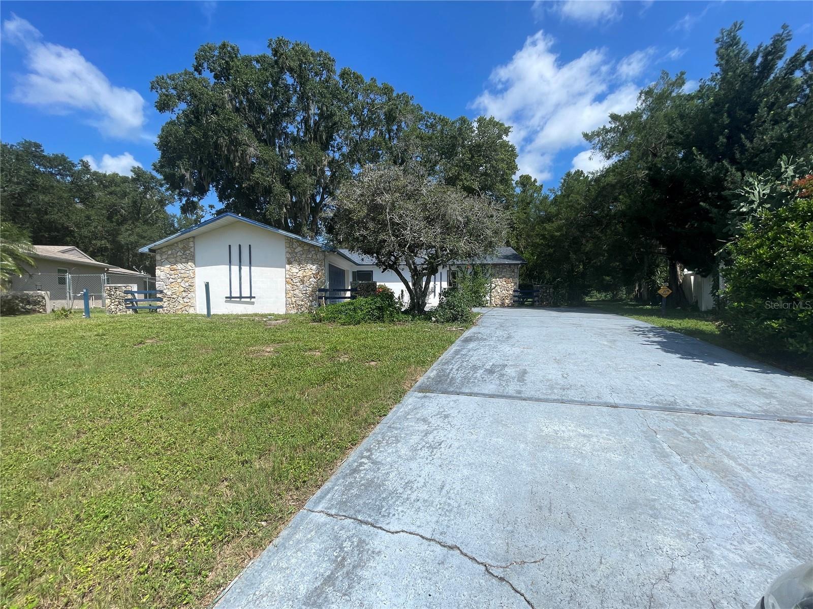 Details for 13551 Devenshire Court, GRAND ISLAND, FL 32735