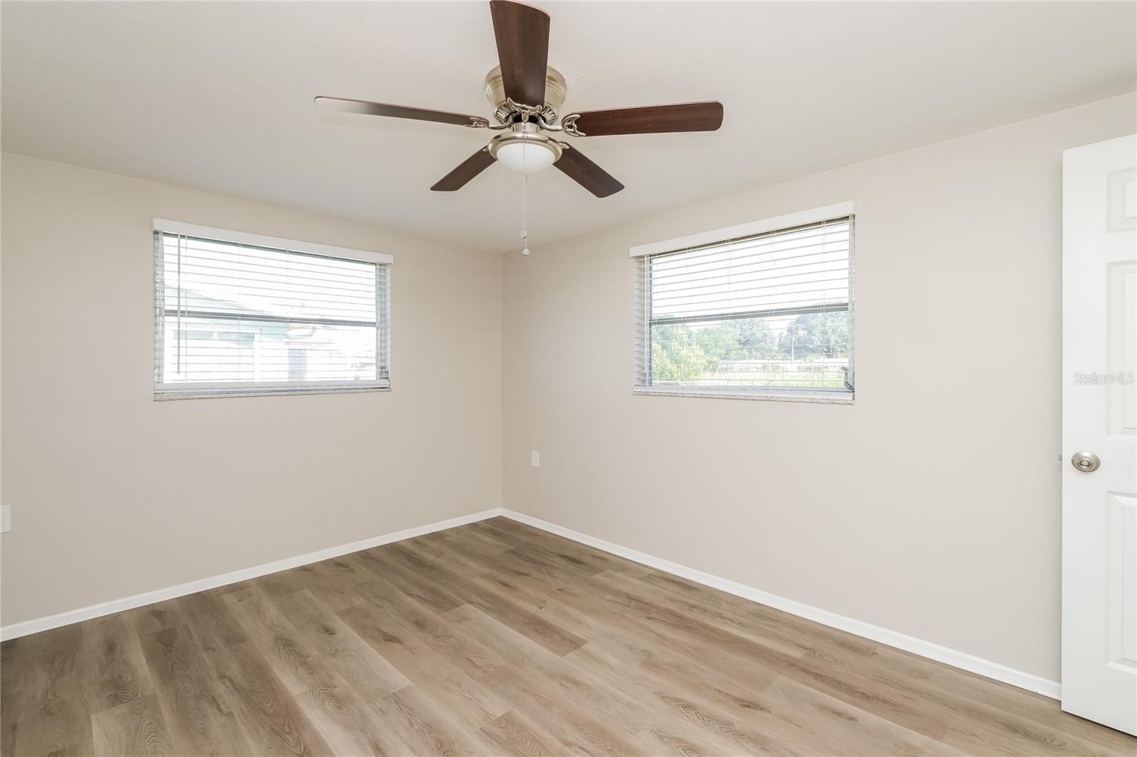 Image 11 of 16 For 1546 Linstock Drive