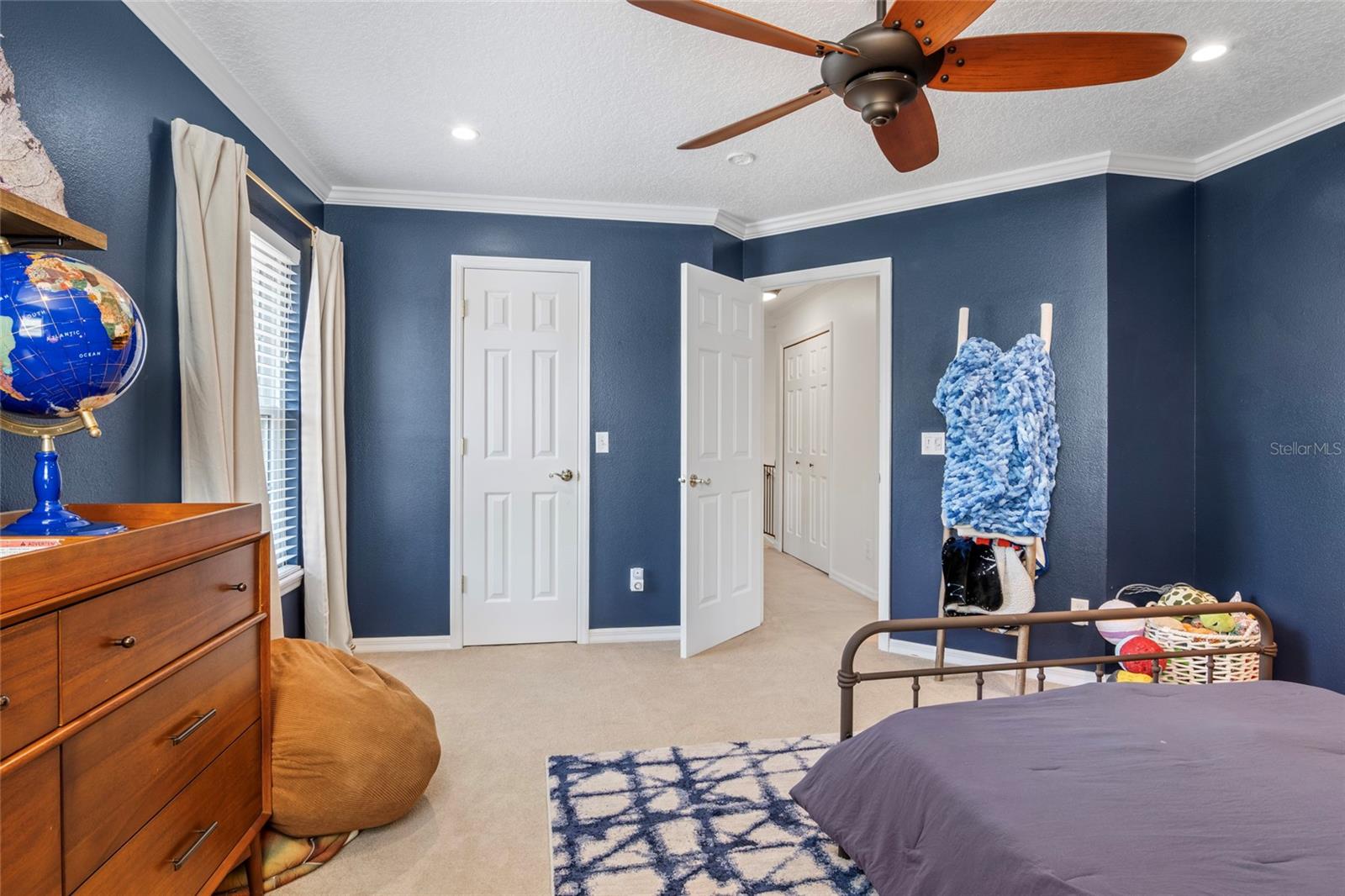Image 37 of 71 For 17556 Deer Isle Circle