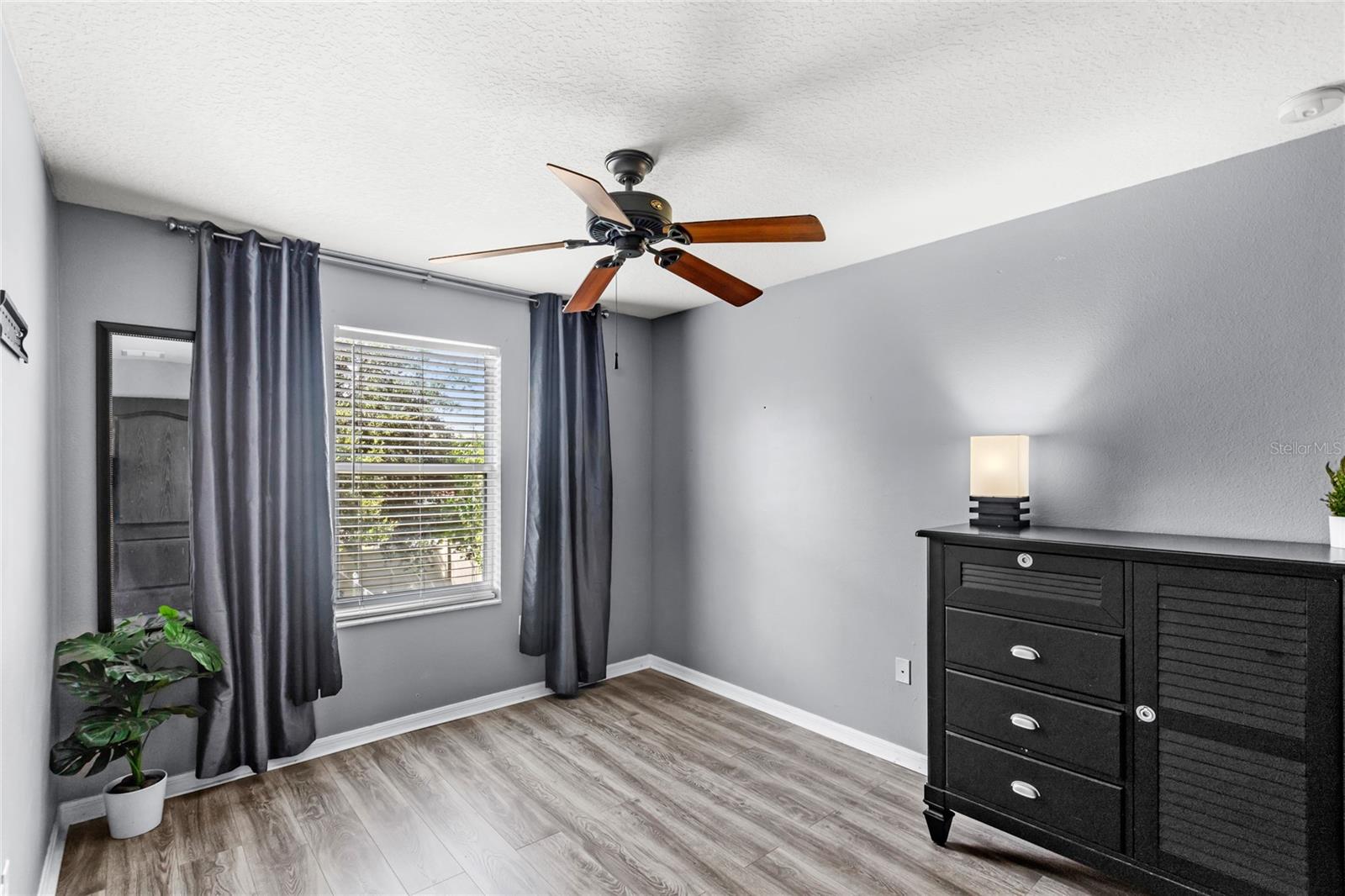 Image 33 of 62 For 13141 Moss Park Ridge Drive