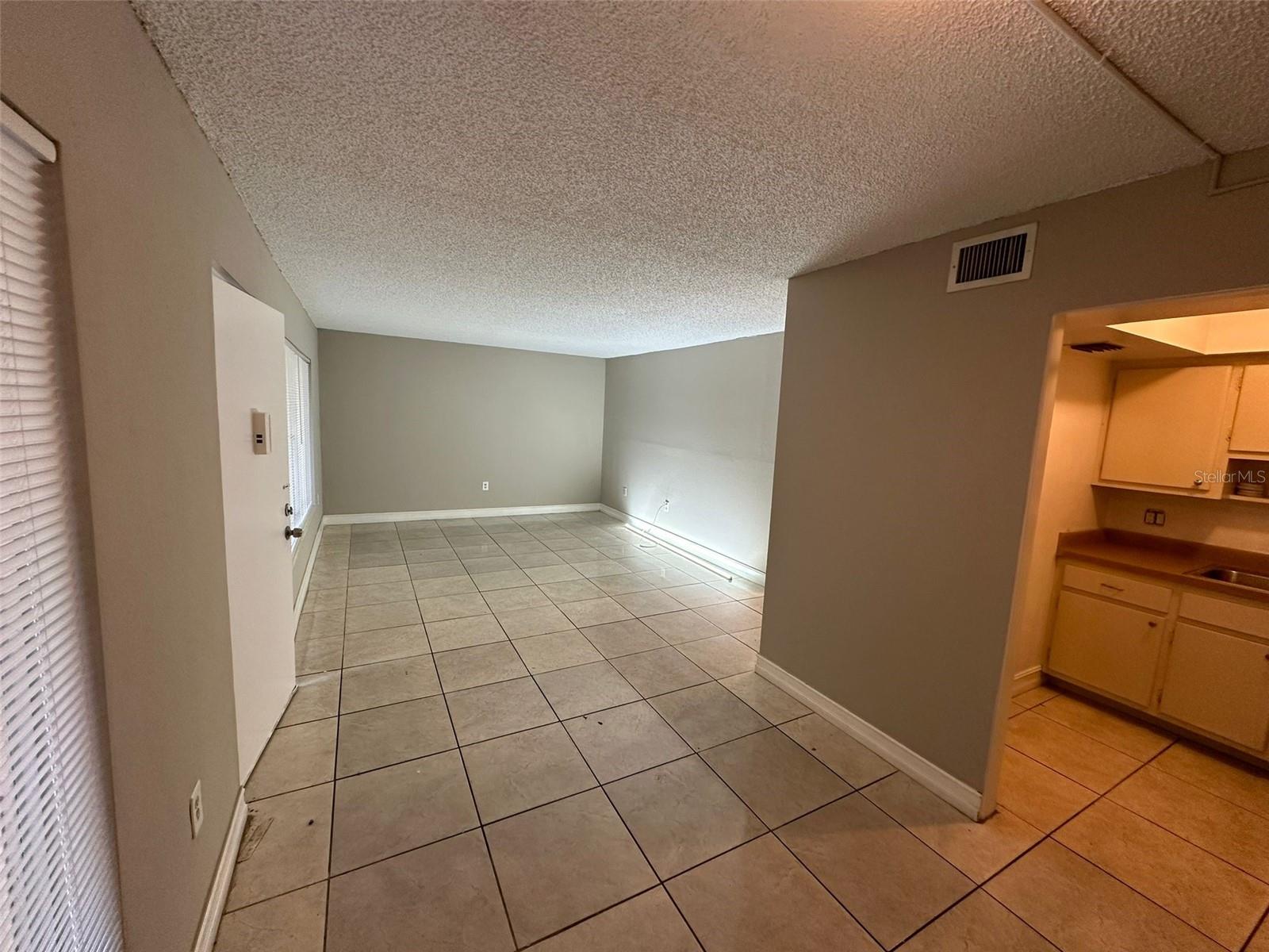 Image 7 of 35 For 1830 Maravilla Avenue 308