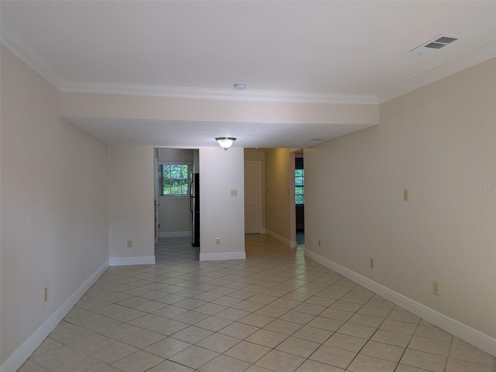 Image 10 of 25 For 450 Cherrywood Gardens Drive