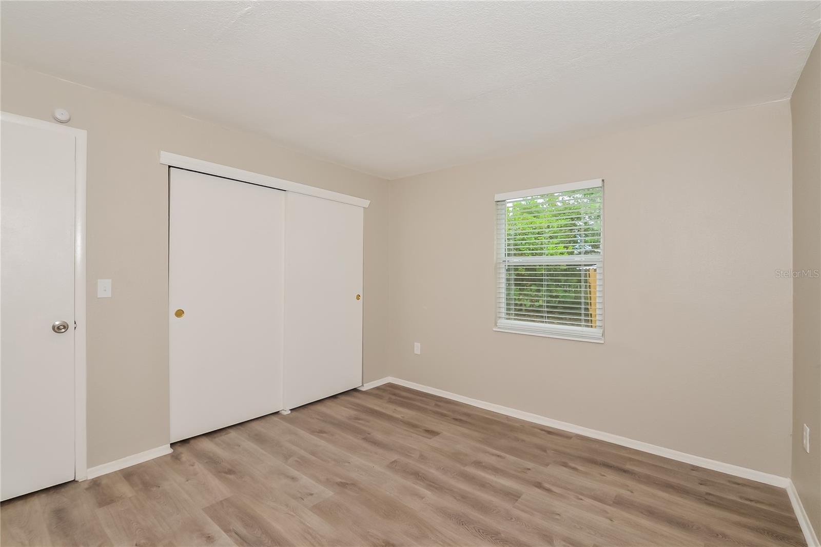 Image 10 of 16 For 5343 Birch Avenue