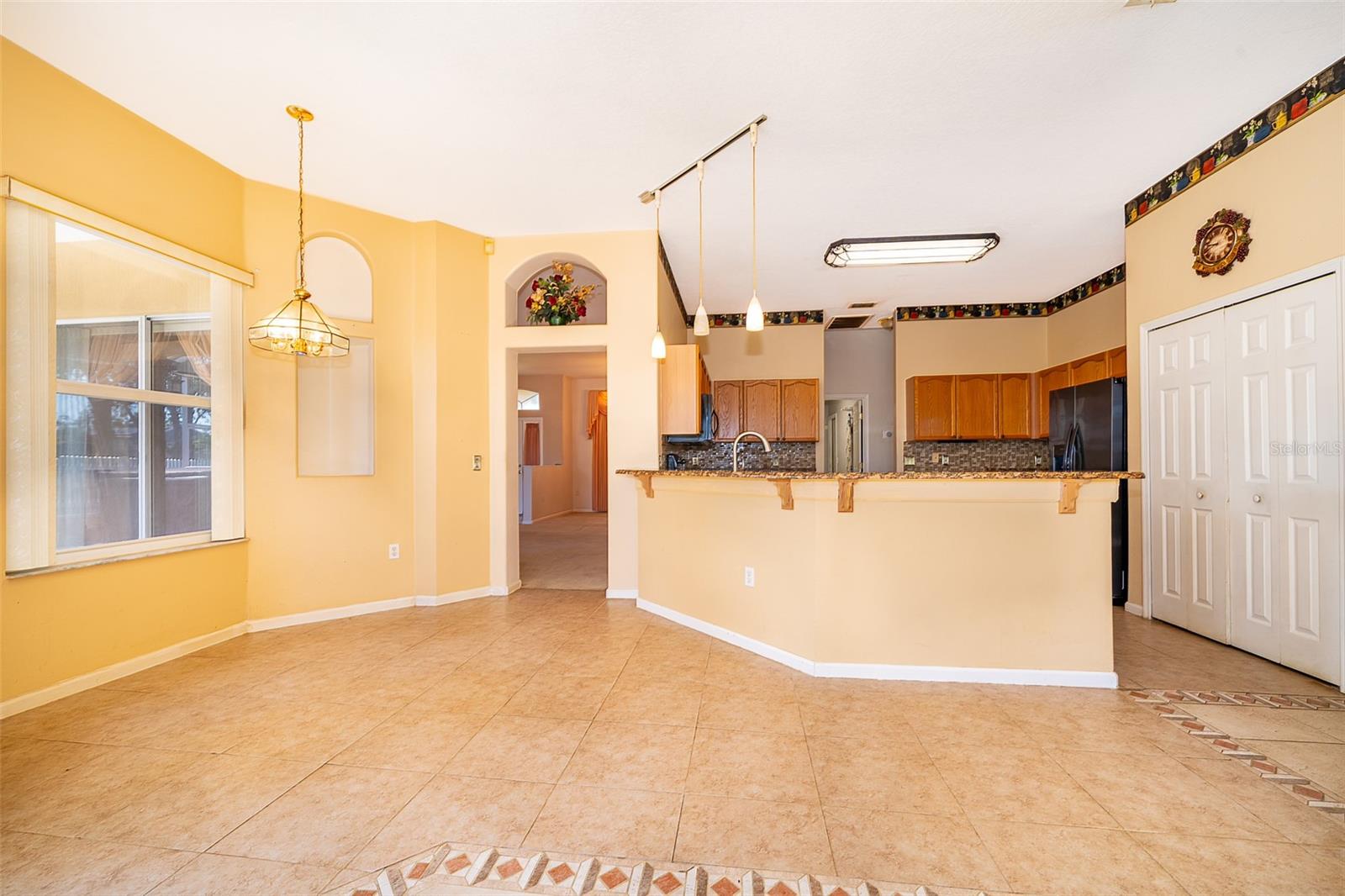 Image 10 of 34 For 1054 Platinum Court