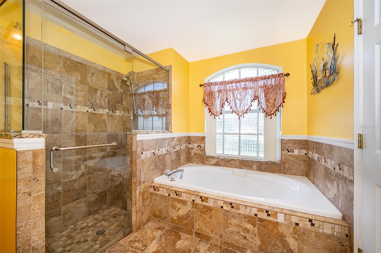 Image 30 of 34 For 1054 Platinum Court