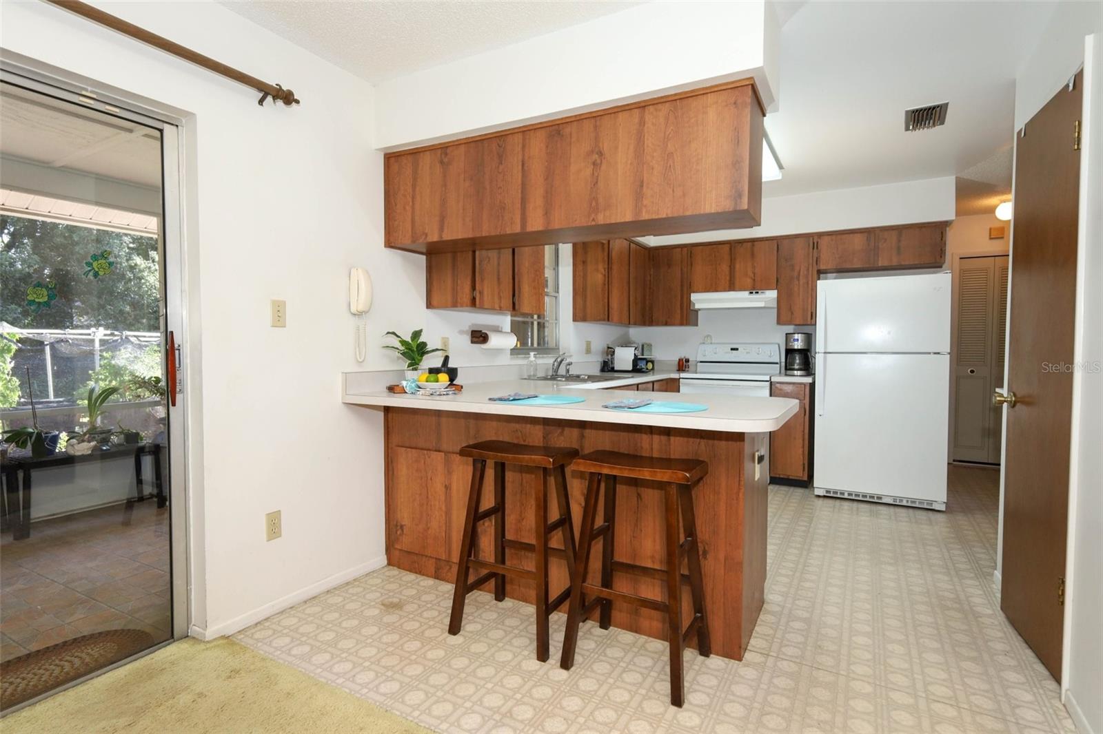 Image 4 of 42 For 1734 Willa Circle