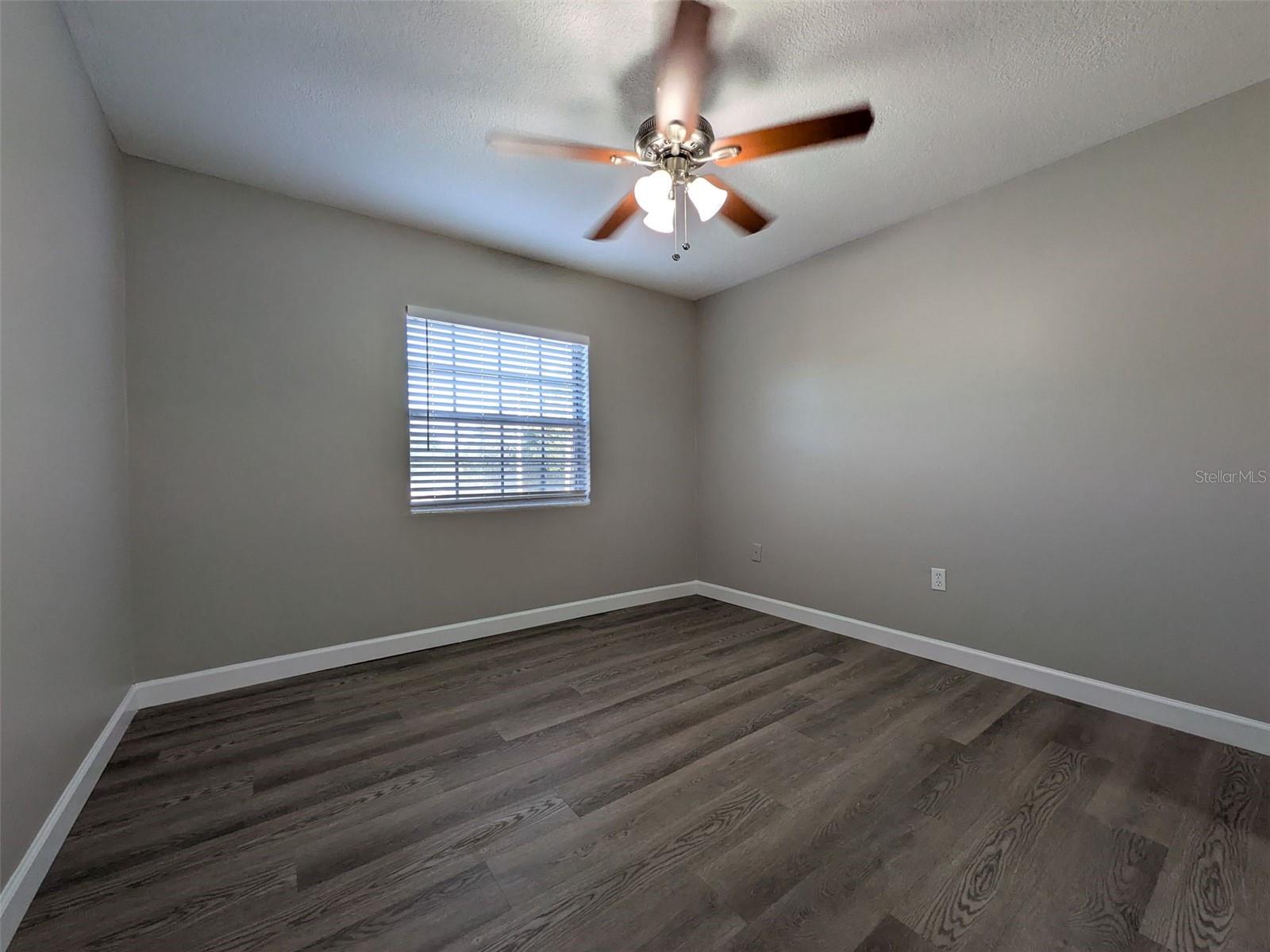 Image 10 of 22 For 562 Flemming Way 204