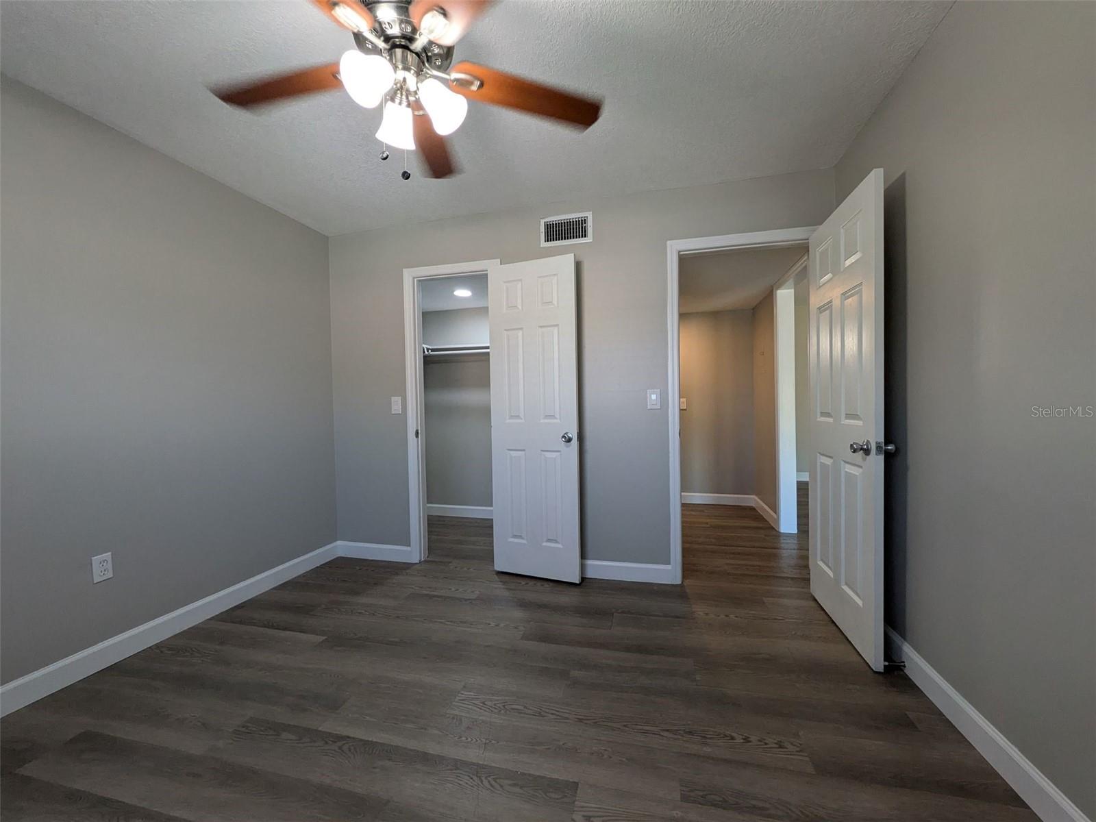 Image 11 of 22 For 562 Flemming Way 204