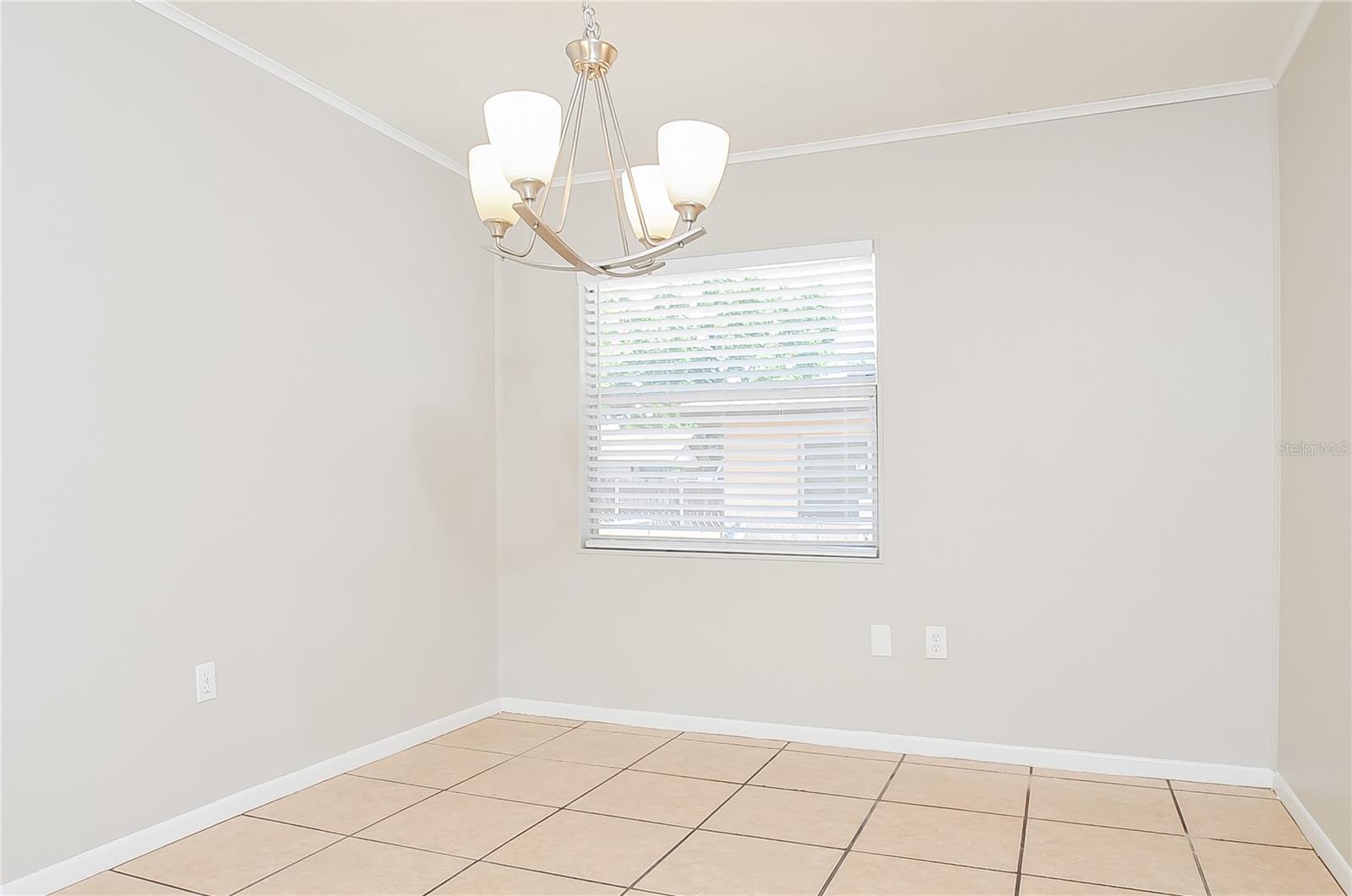 Image 4 of 15 For 507 Taylor Boulevard