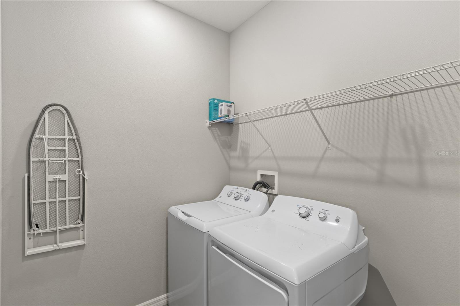 Image 13 of 44 For 2146 Ridge Pointe Lane