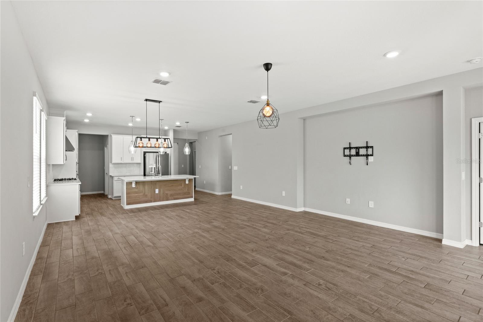 Image 39 of 44 For 2146 Ridge Pointe Lane