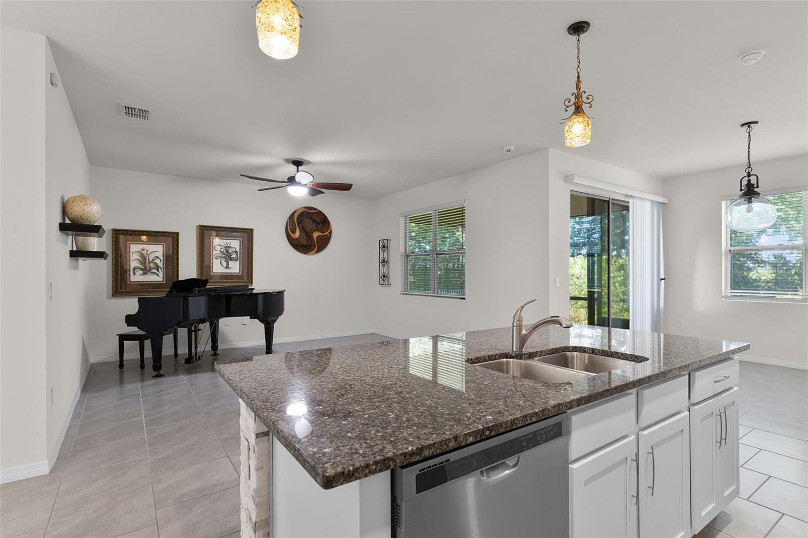 Image 4 of 40 For 1501 Hopedale Place