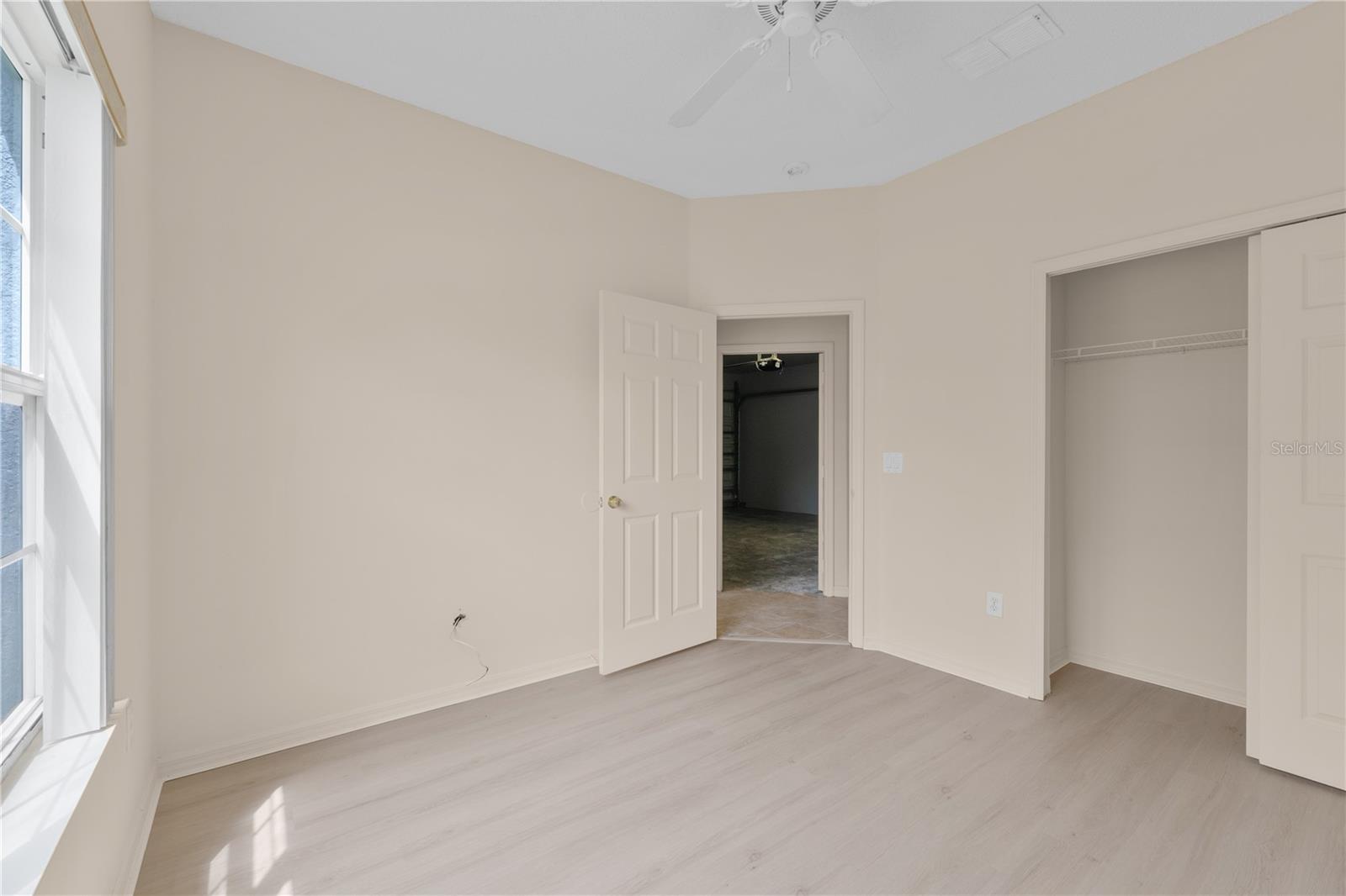 Image 18 of 21 For 13047 Island Breeze Court