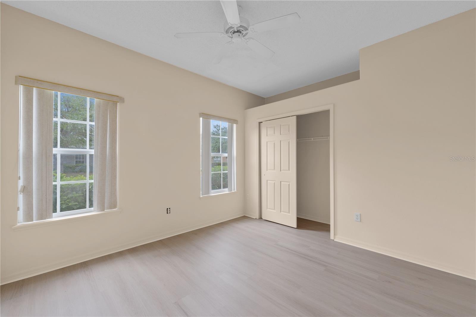 Image 19 of 21 For 13047 Island Breeze Court