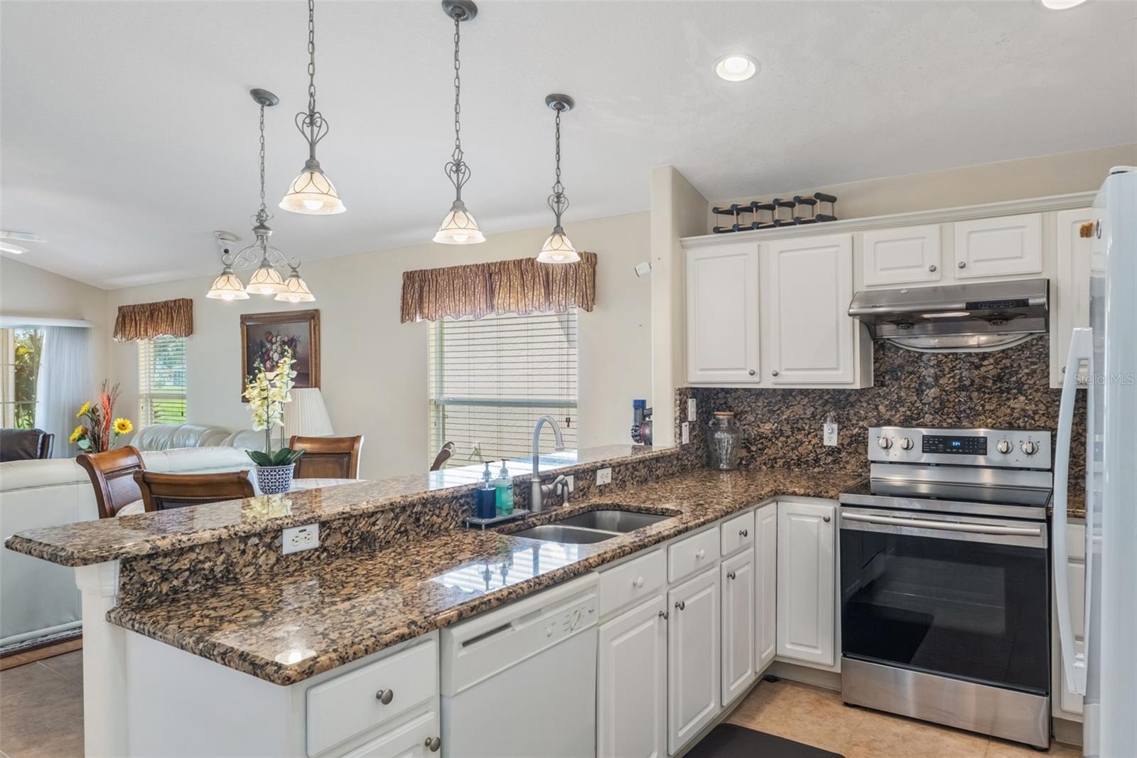 Image 4 of 32 For 5389 Watervista Drive