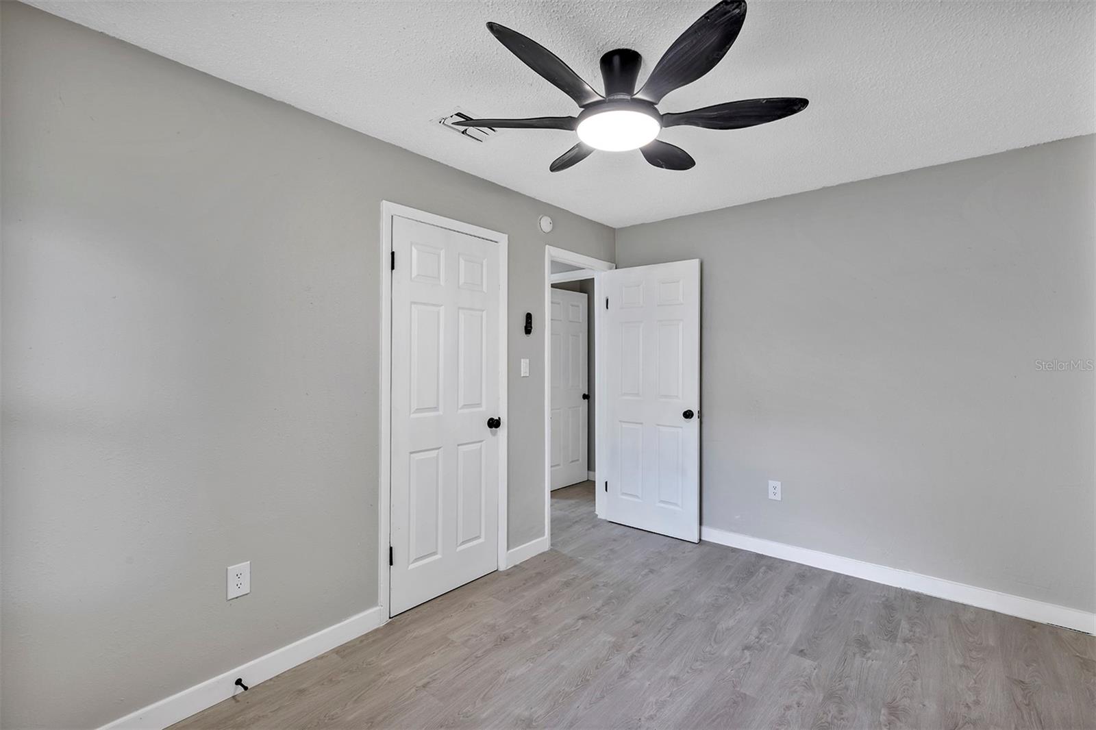 Image 15 of 19 For 3309 Hickman Avenue