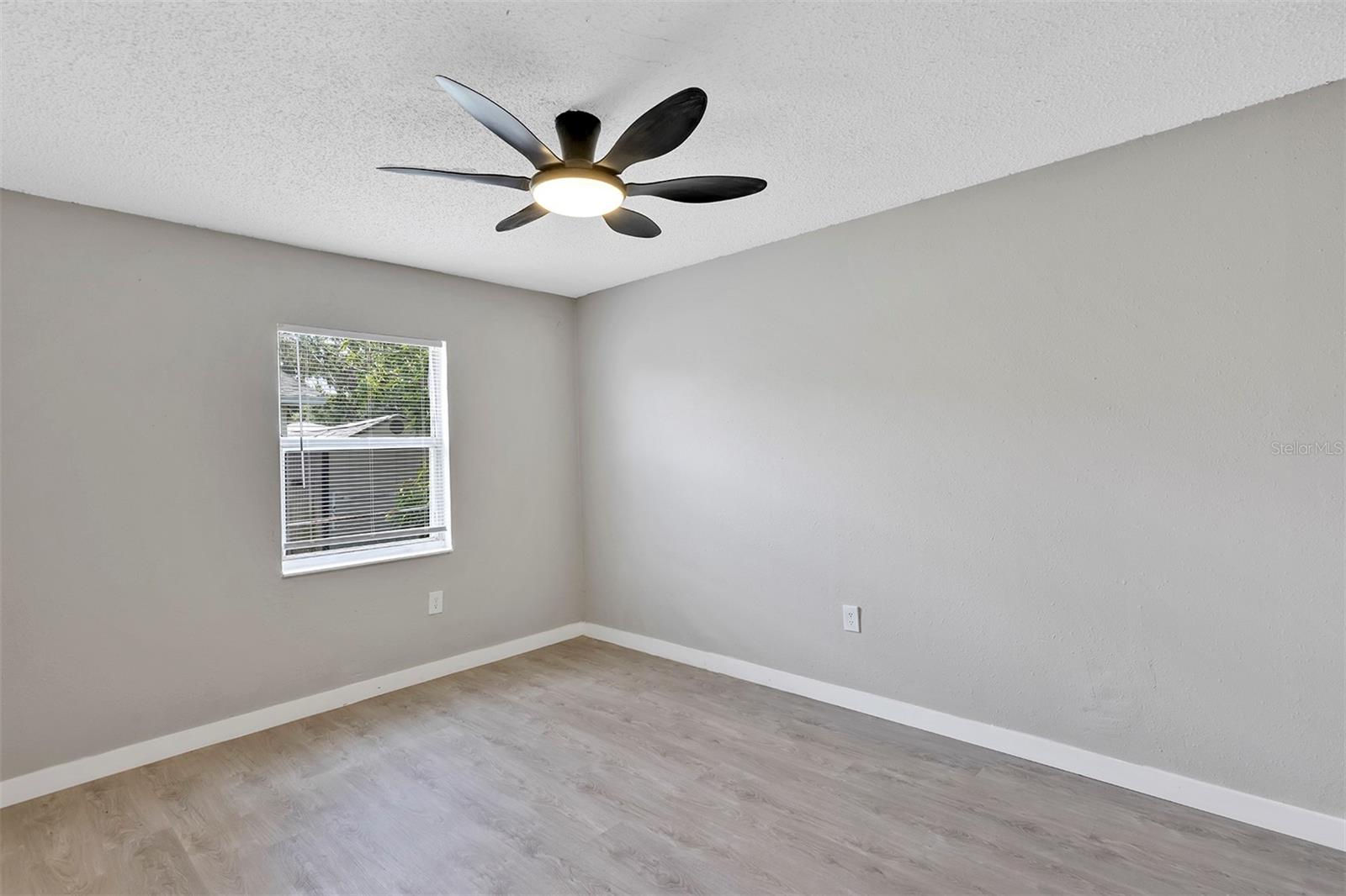 Image 16 of 19 For 3309 Hickman Avenue