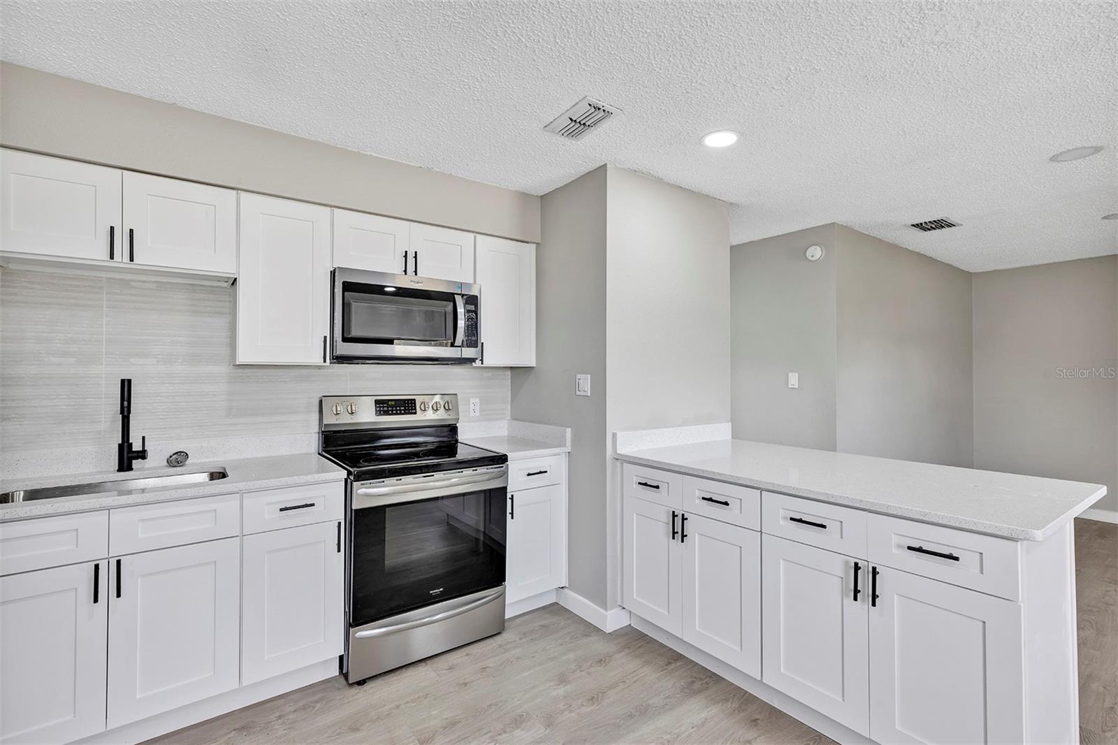 Image 4 of 19 For 3309 Hickman Avenue