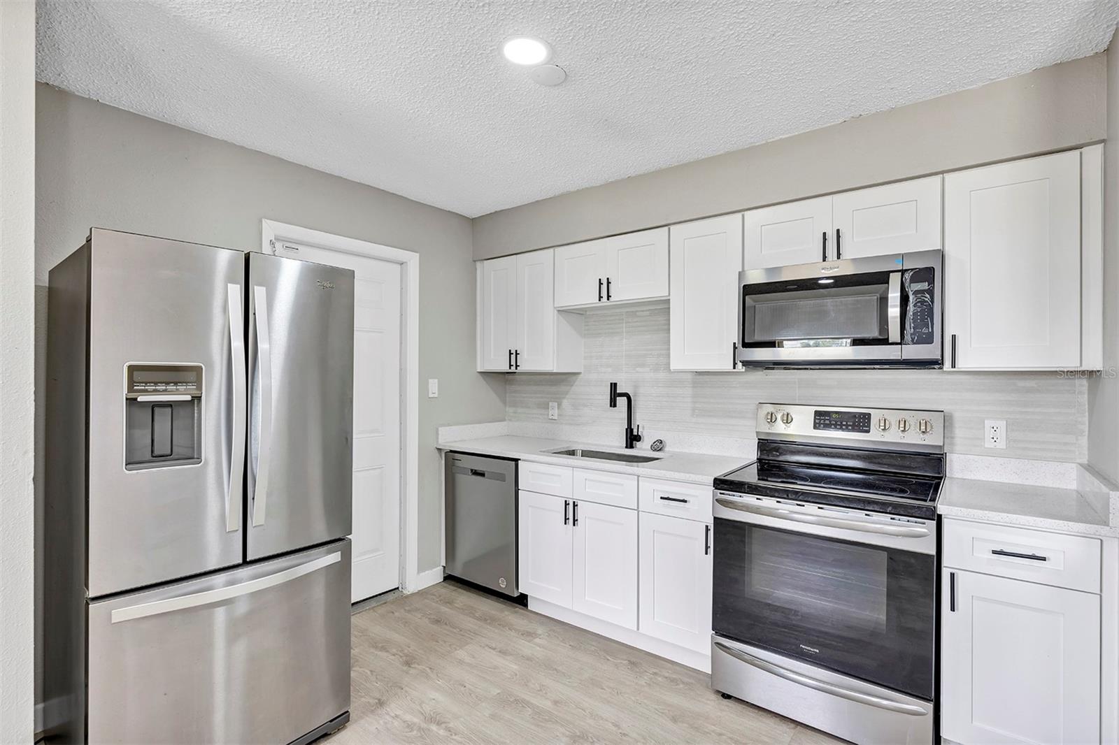 Image 5 of 19 For 3309 Hickman Avenue