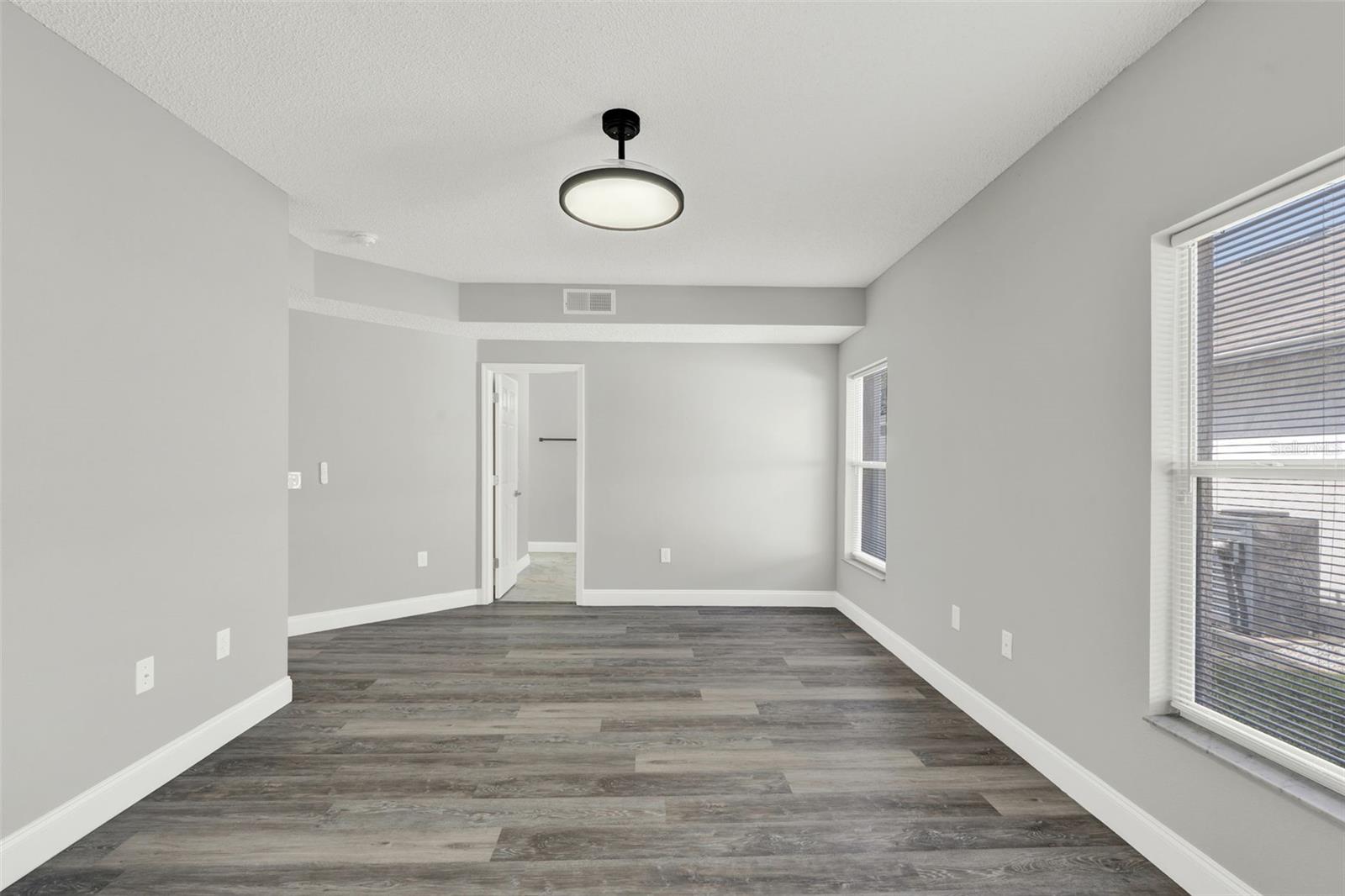 Image 19 of 39 For 437 Sonja Circle