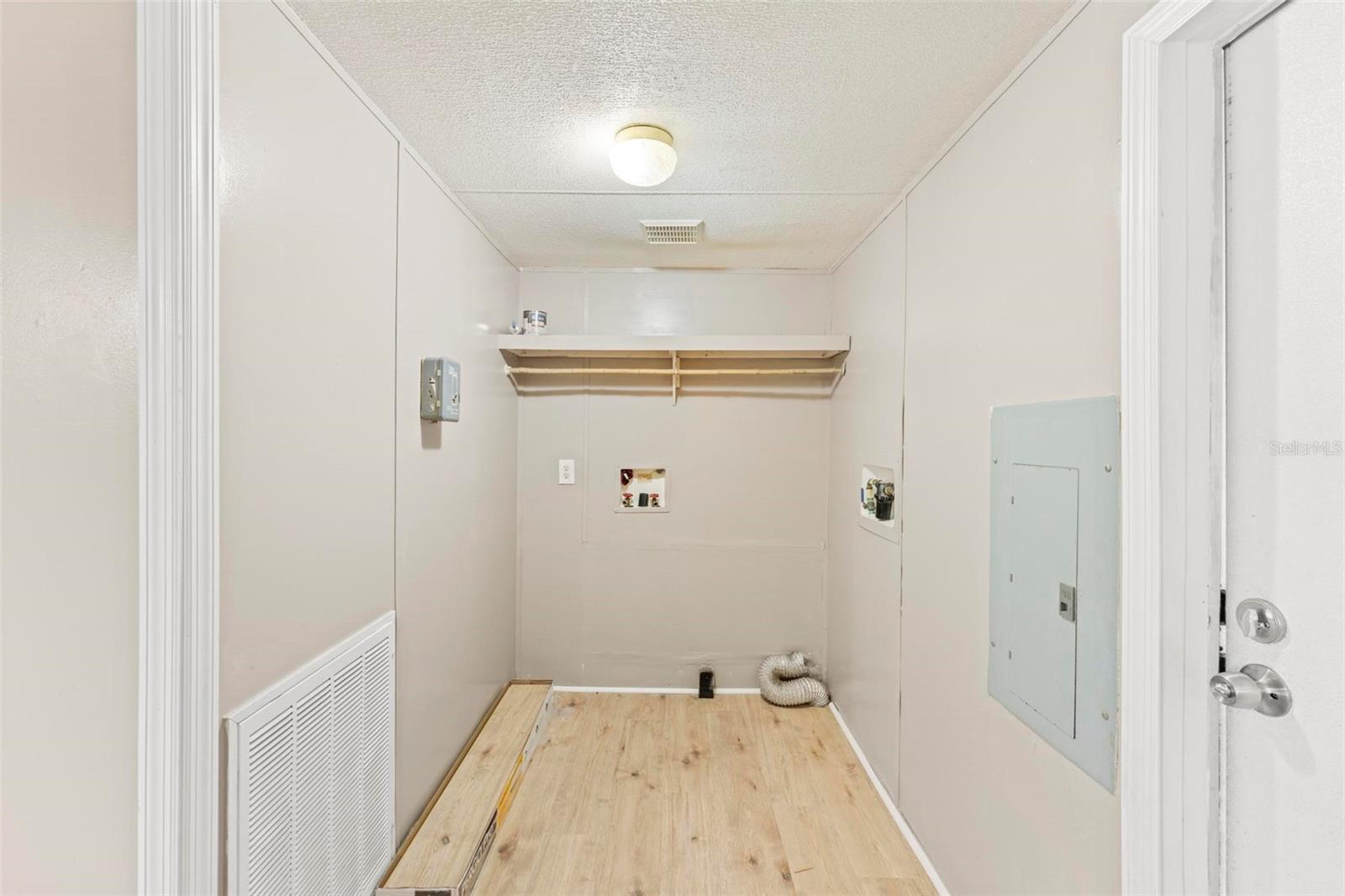 Image 13 of 37 For 201 5th Street