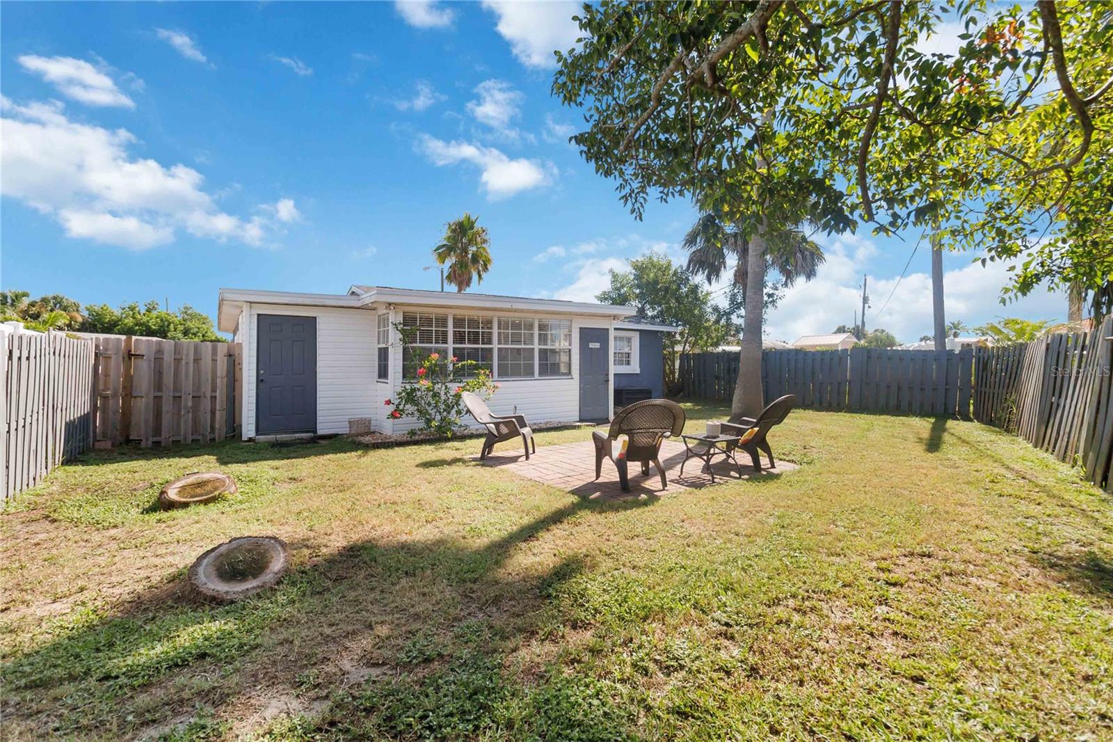 Image 18 of 22 For 32 Seaside Drive