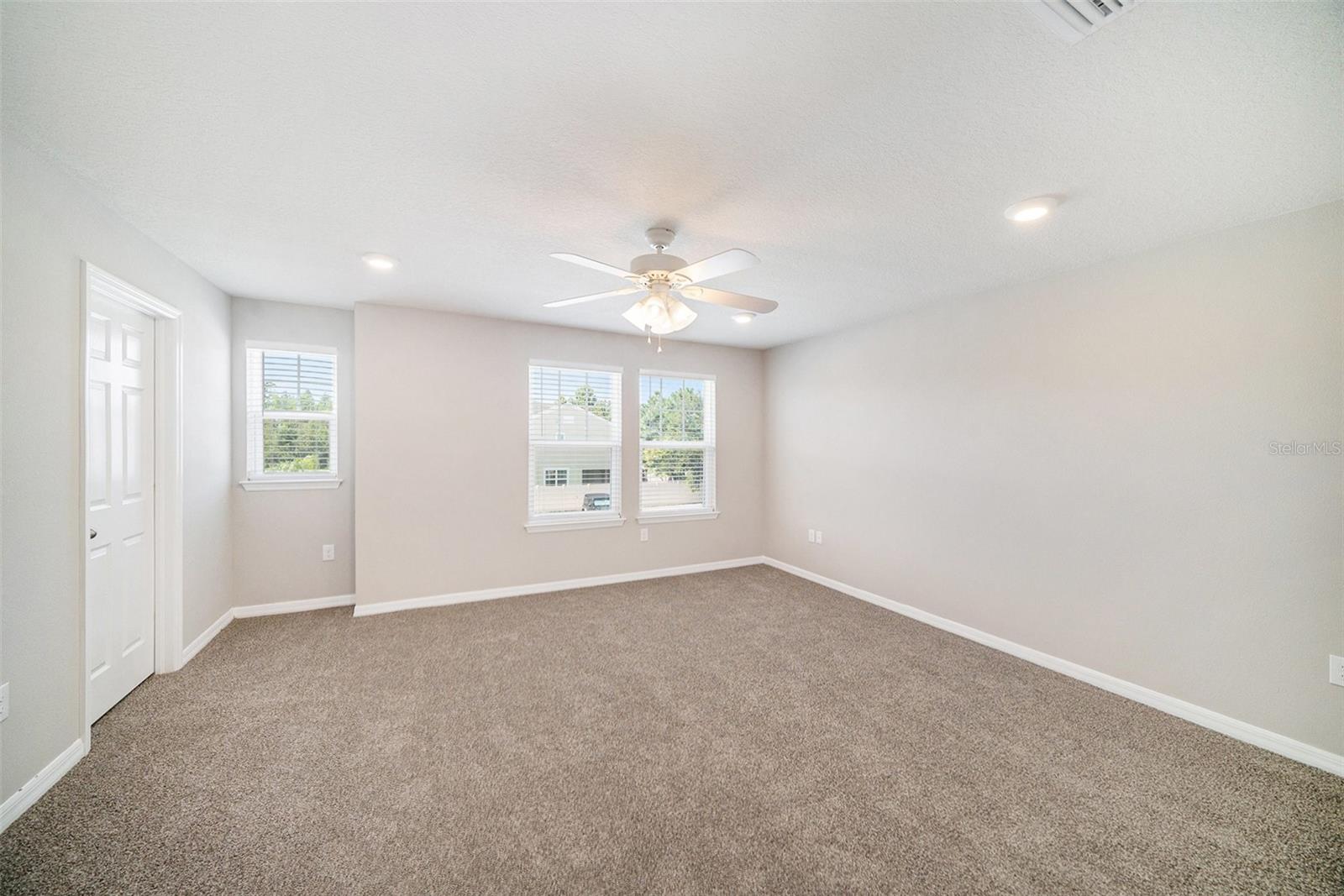Image 10 of 17 For 18817 Ulmus Street