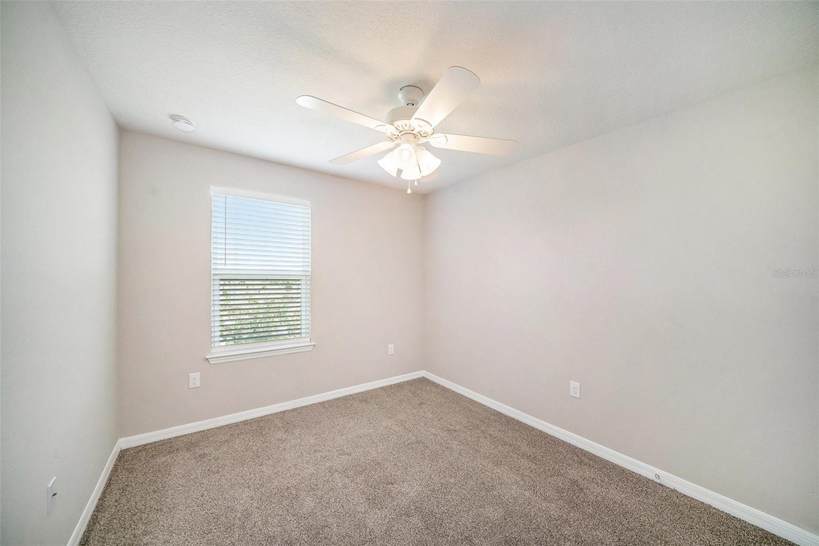 Image 14 of 17 For 18817 Ulmus Street