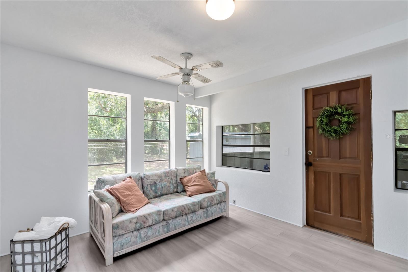 Image 19 of 50 For 1401 Forest Drive