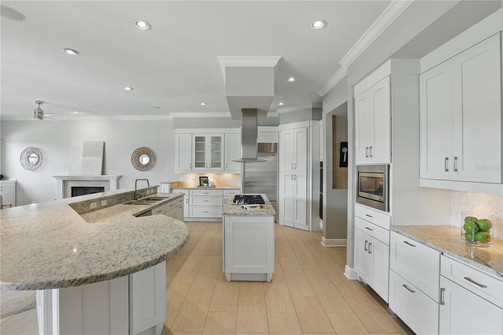 Image 11 of 52 For 6036 Greatwater Dr
