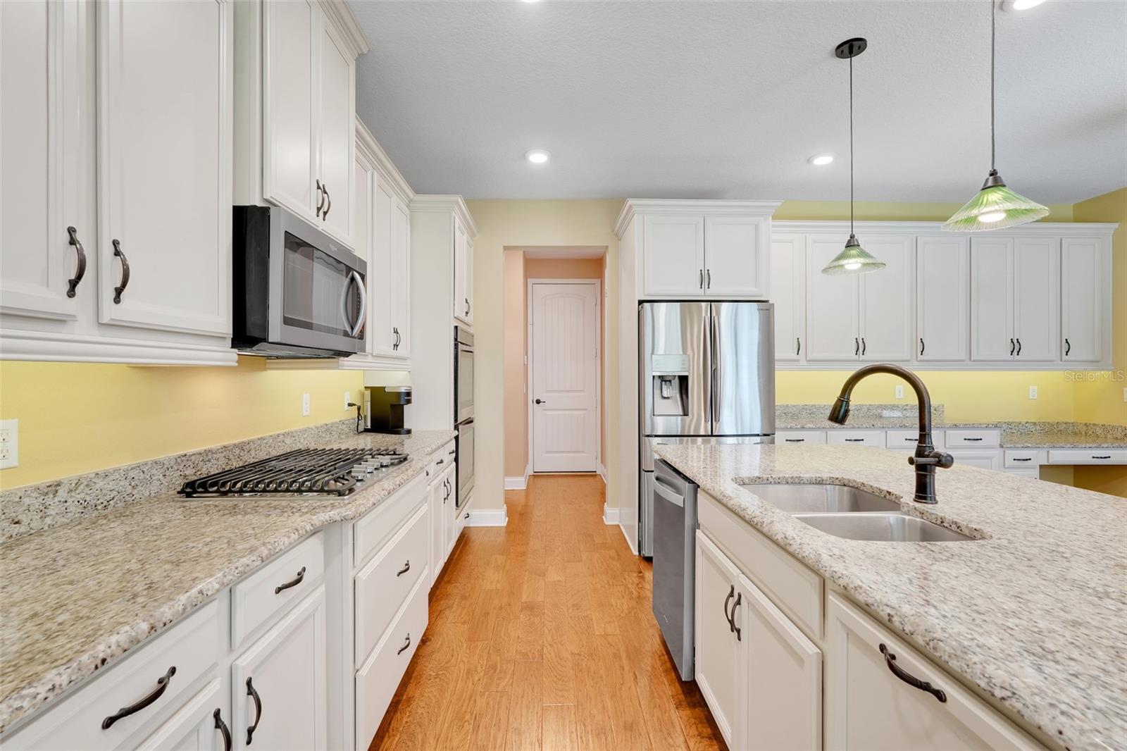 Image 17 of 50 For 8337 Vivaro Isle Way