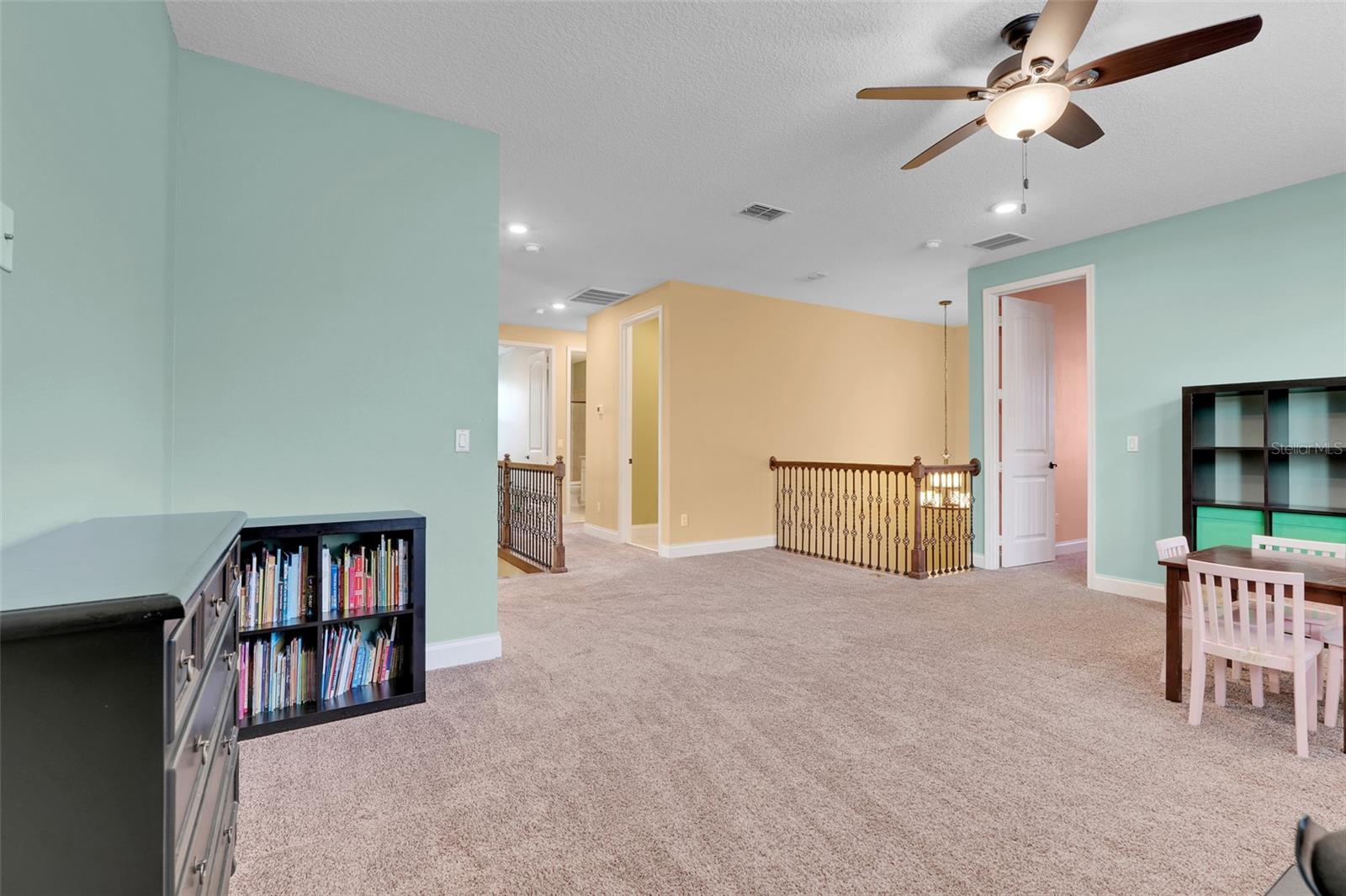 Image 19 of 50 For 8337 Vivaro Isle Way