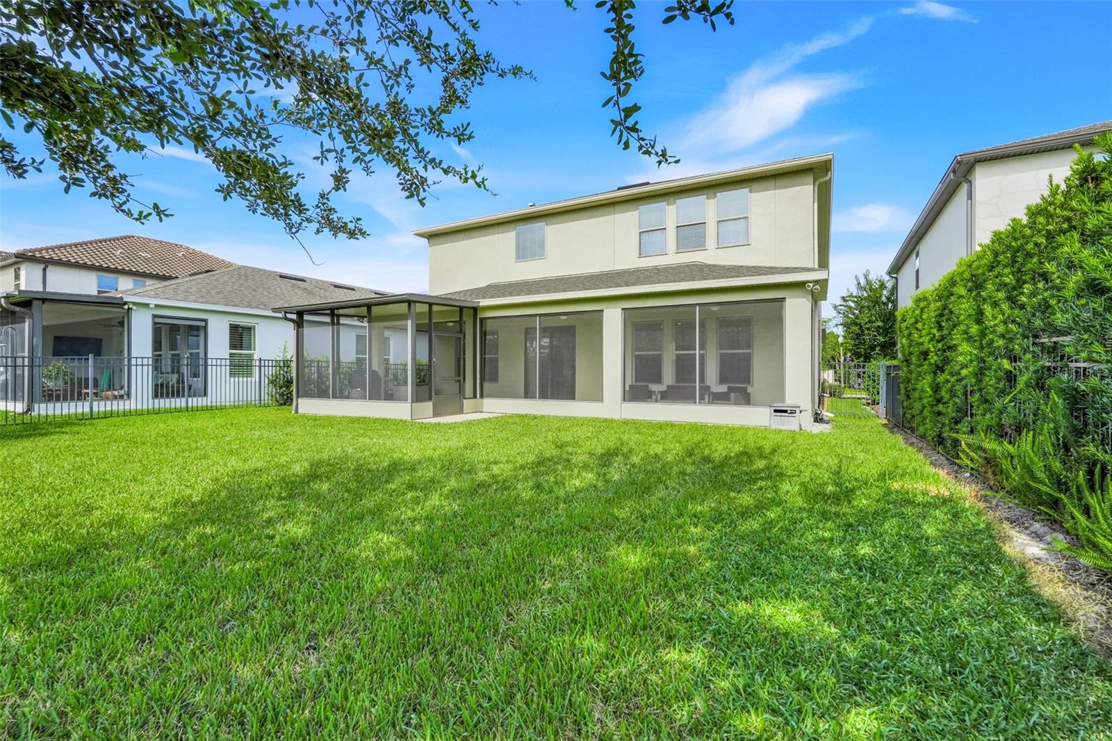 Image 40 of 50 For 8337 Vivaro Isle Way