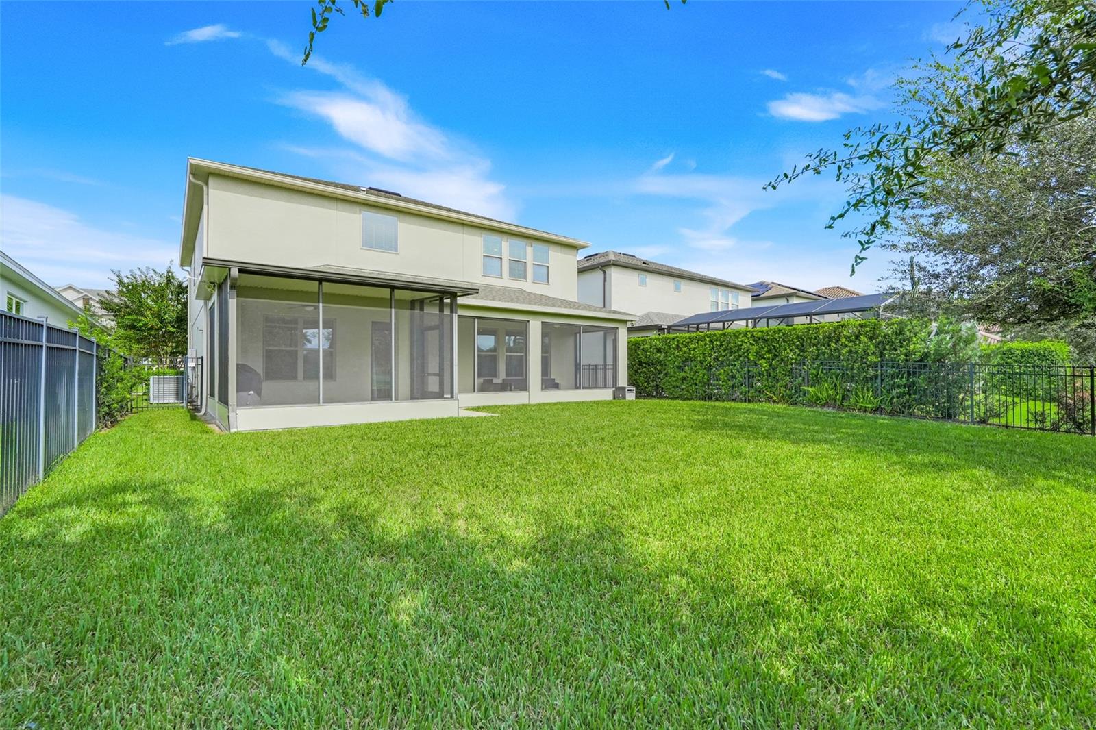Image 41 of 50 For 8337 Vivaro Isle Way