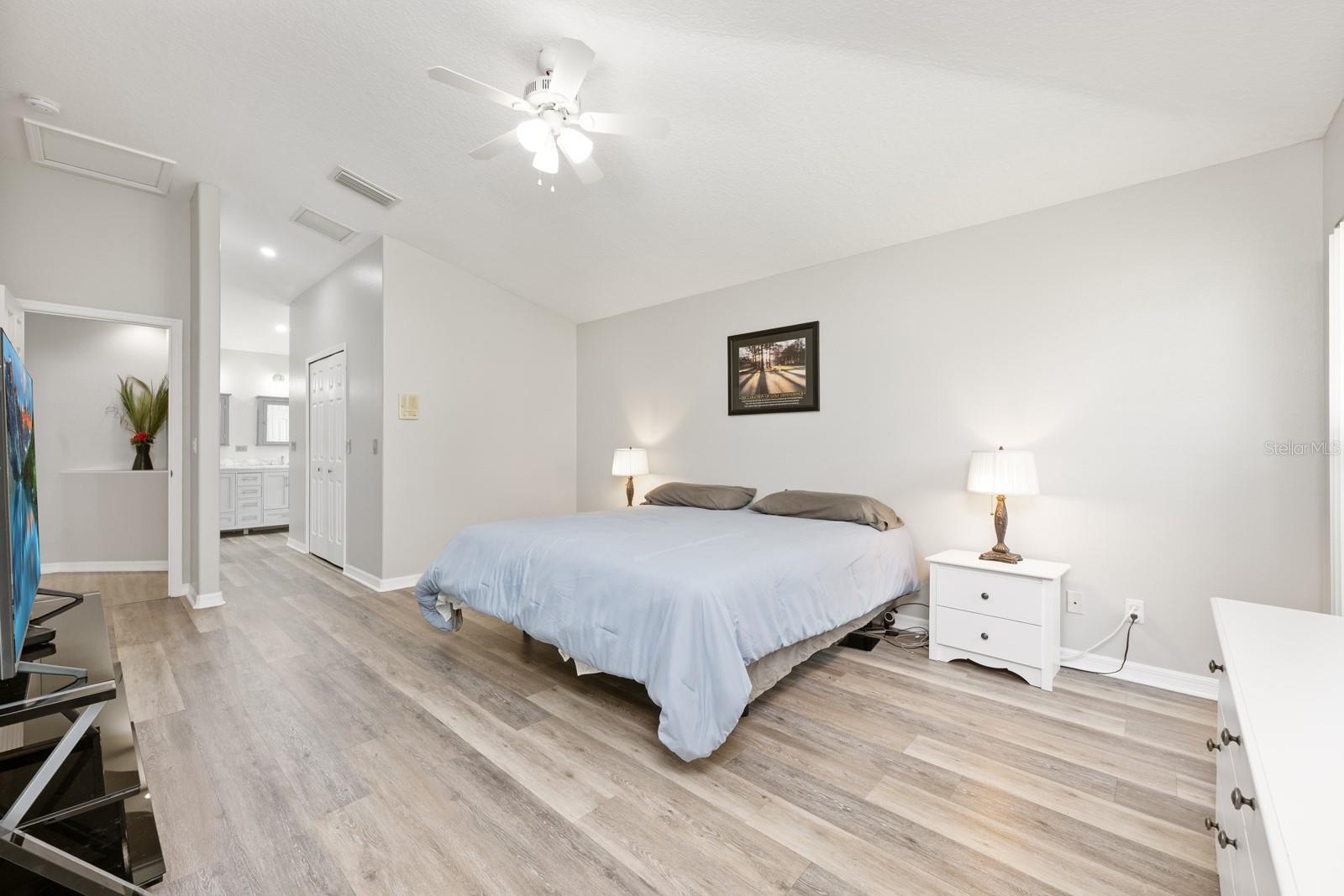 Image 11 of 32 For 27302 Orchid Glade Street