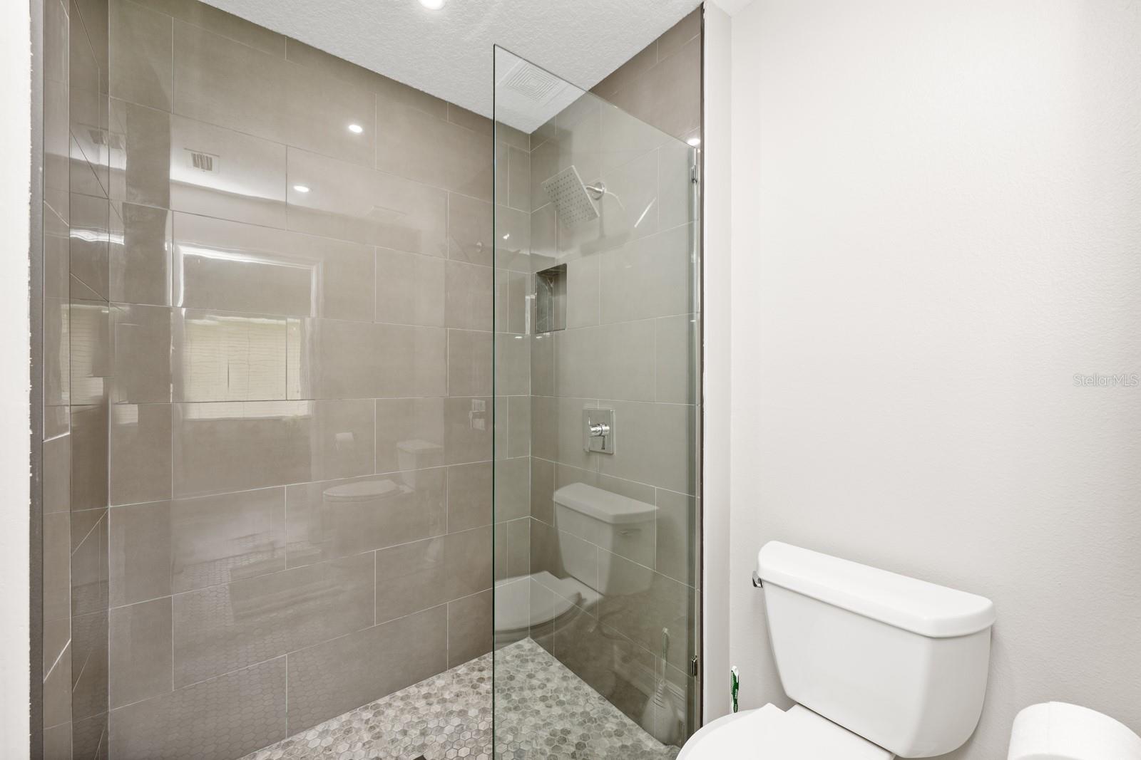 Image 14 of 32 For 27302 Orchid Glade Street