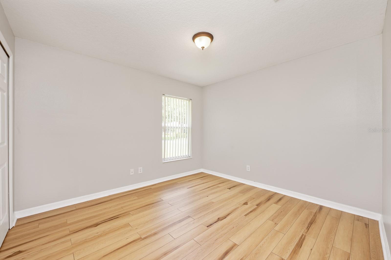 Image 15 of 32 For 27302 Orchid Glade Street