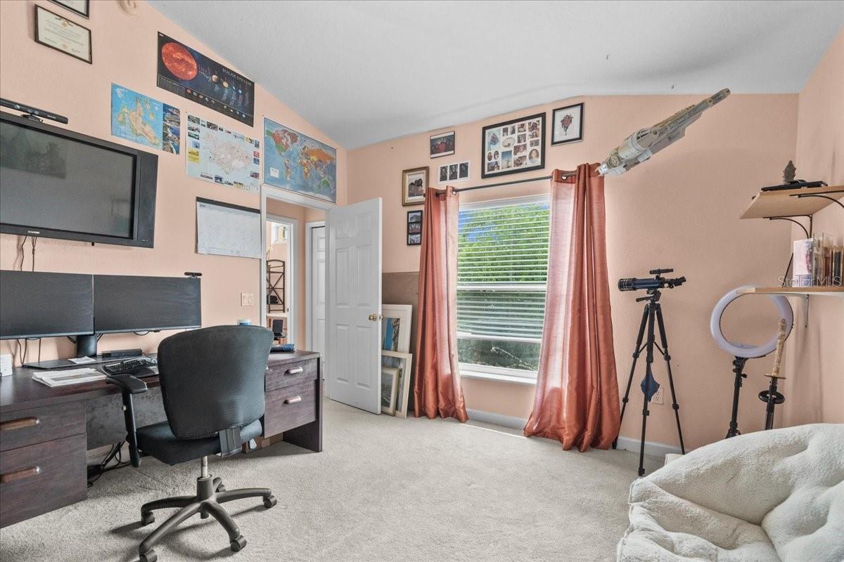 Image 14 of 26 For 2622 Roughside Circle