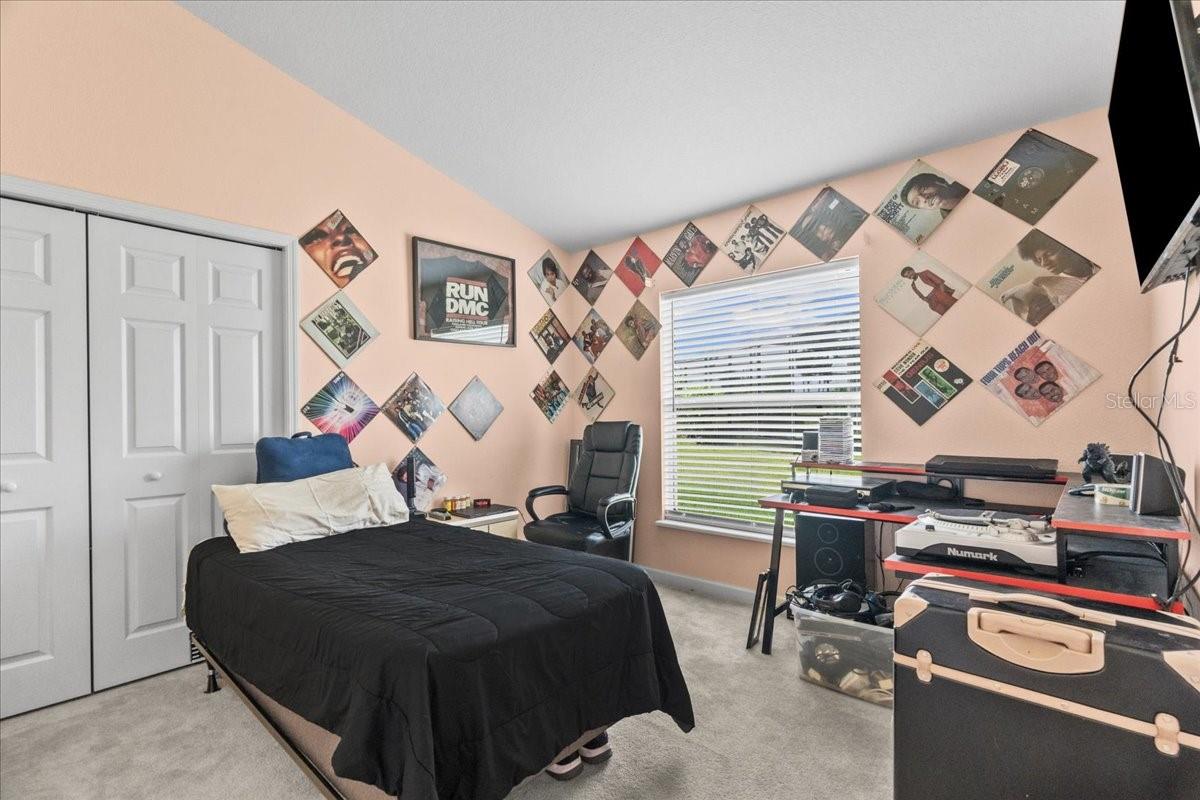 Image 19 of 26 For 2622 Roughside Circle