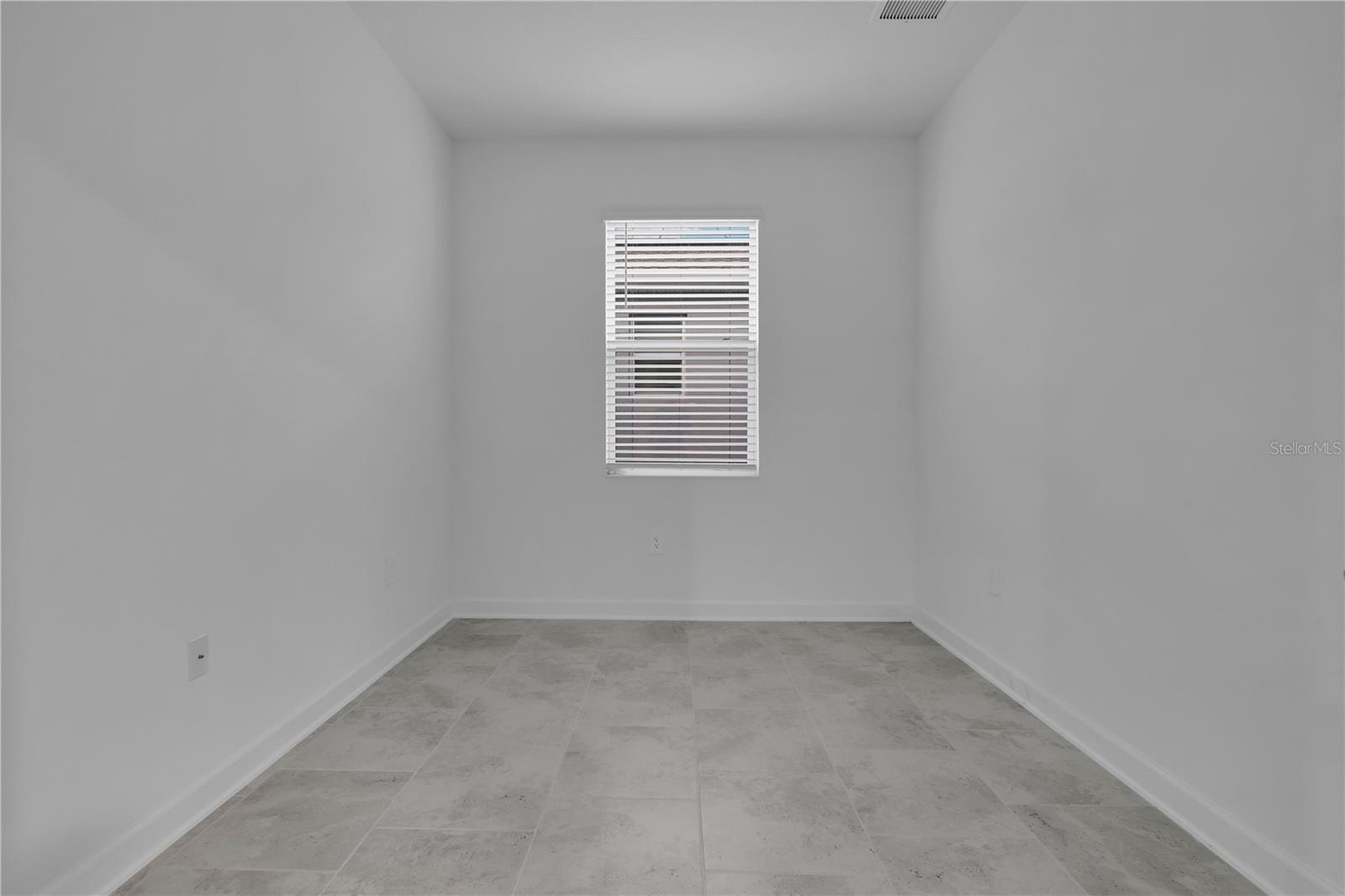 Image 15 of 31 For 3087 Camden Way