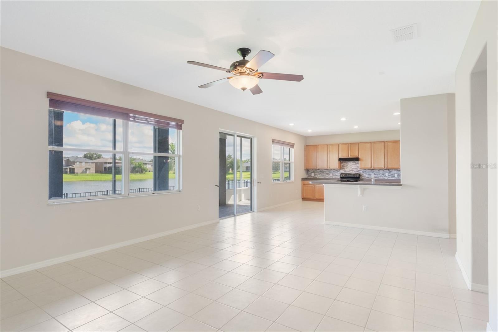Image 12 of 66 For 2549 Balforn Tower Way
