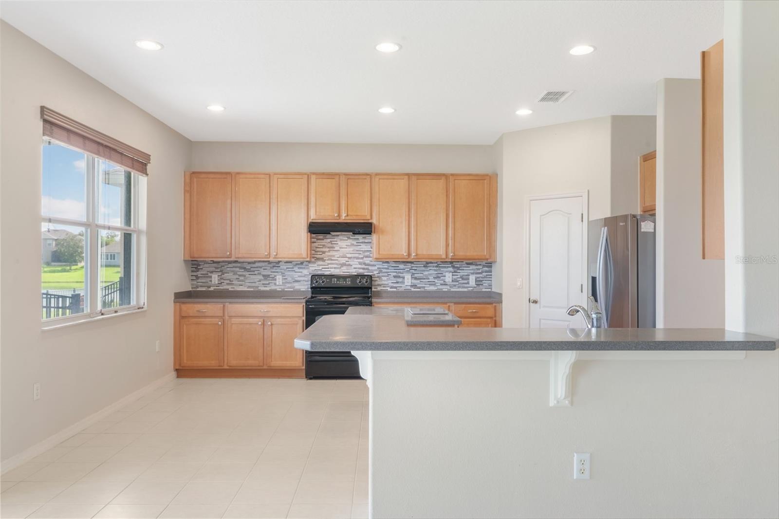 Image 13 of 66 For 2549 Balforn Tower Way