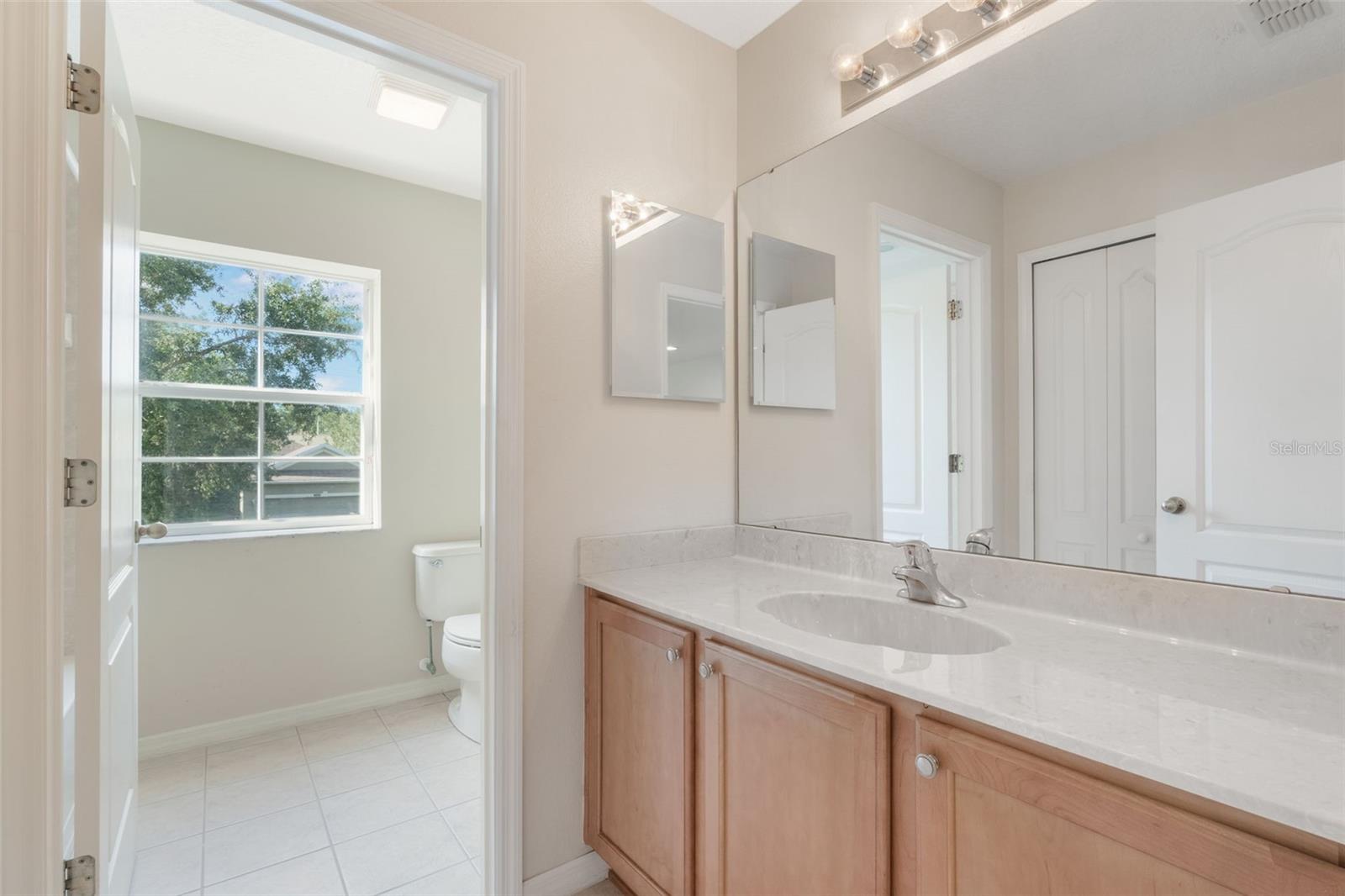 Image 21 of 66 For 2549 Balforn Tower Way
