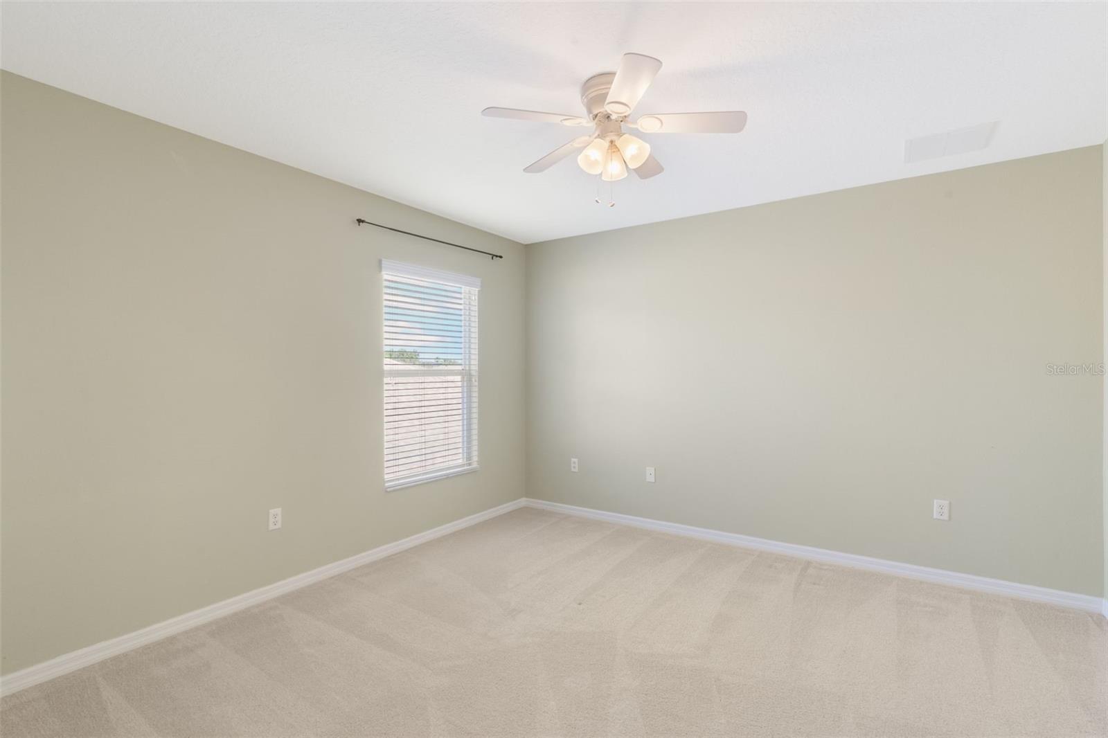 Image 24 of 66 For 2549 Balforn Tower Way