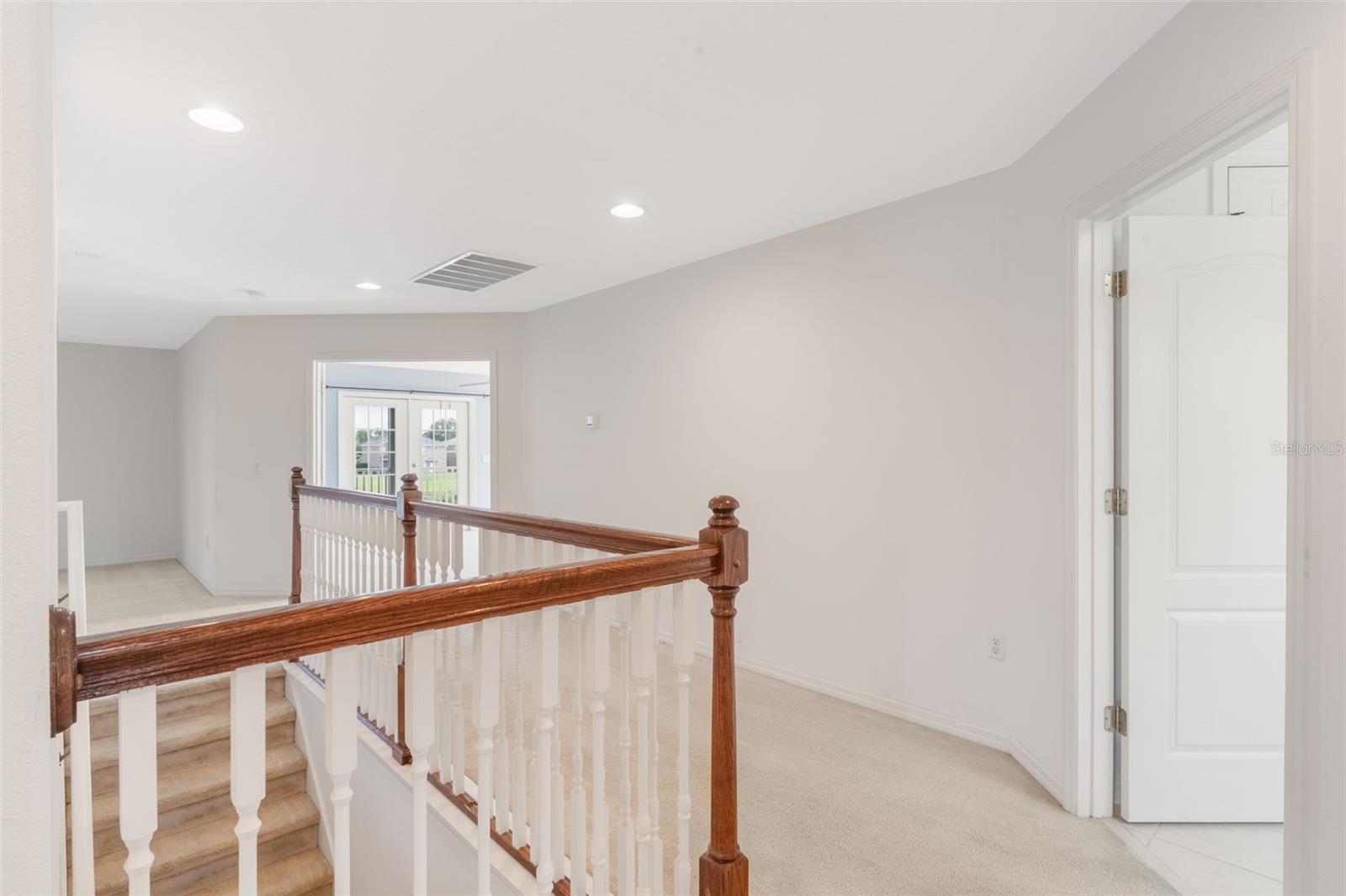 Image 26 of 66 For 2549 Balforn Tower Way