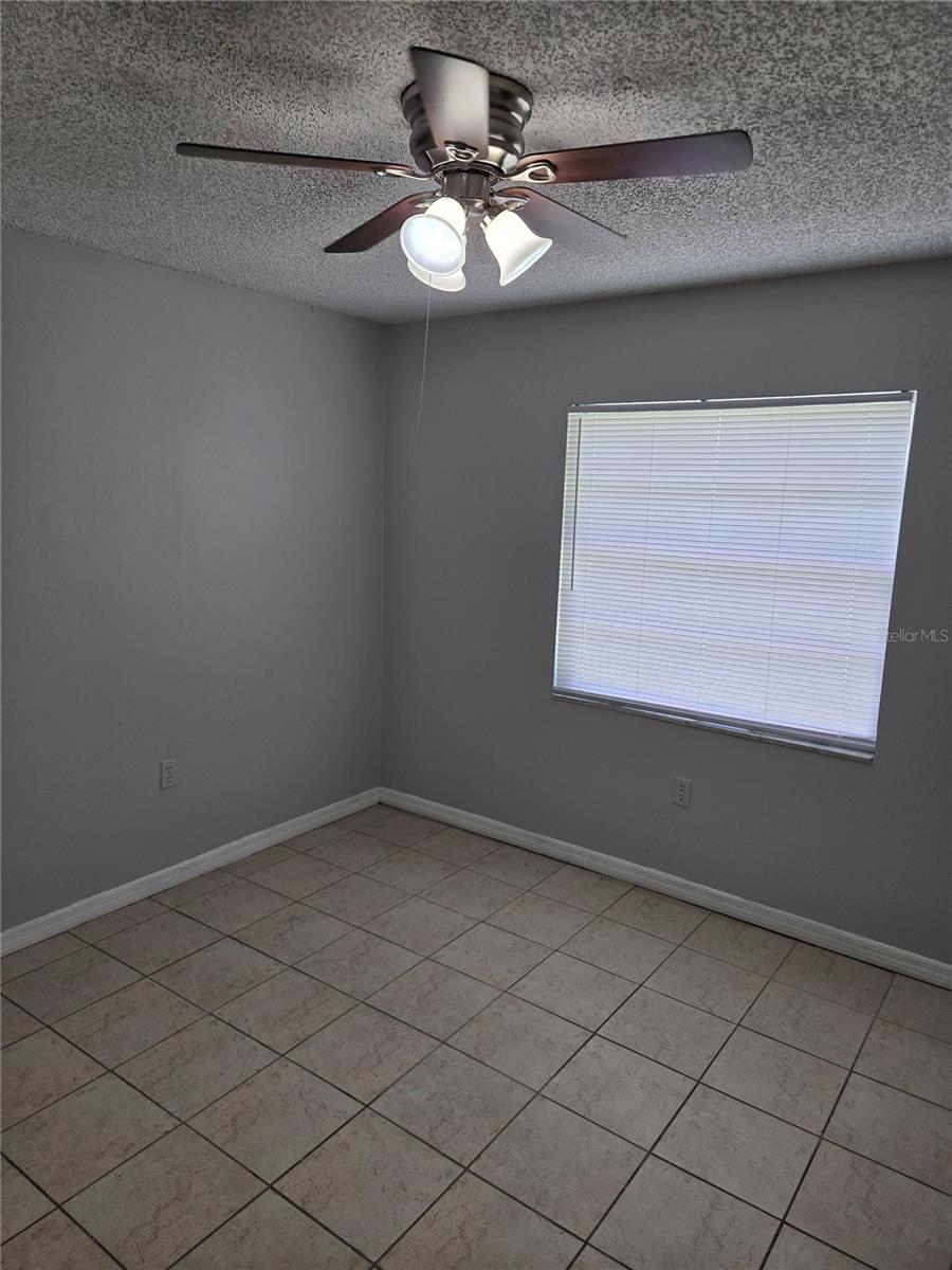 Image 10 of 13 For 1717 Birchwood Circle 1