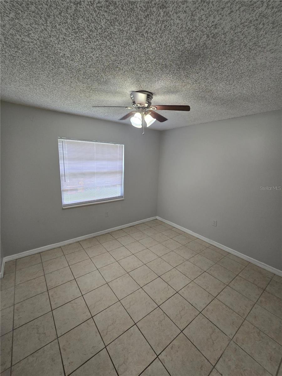Image 9 of 13 For 1717 Birchwood Circle 1