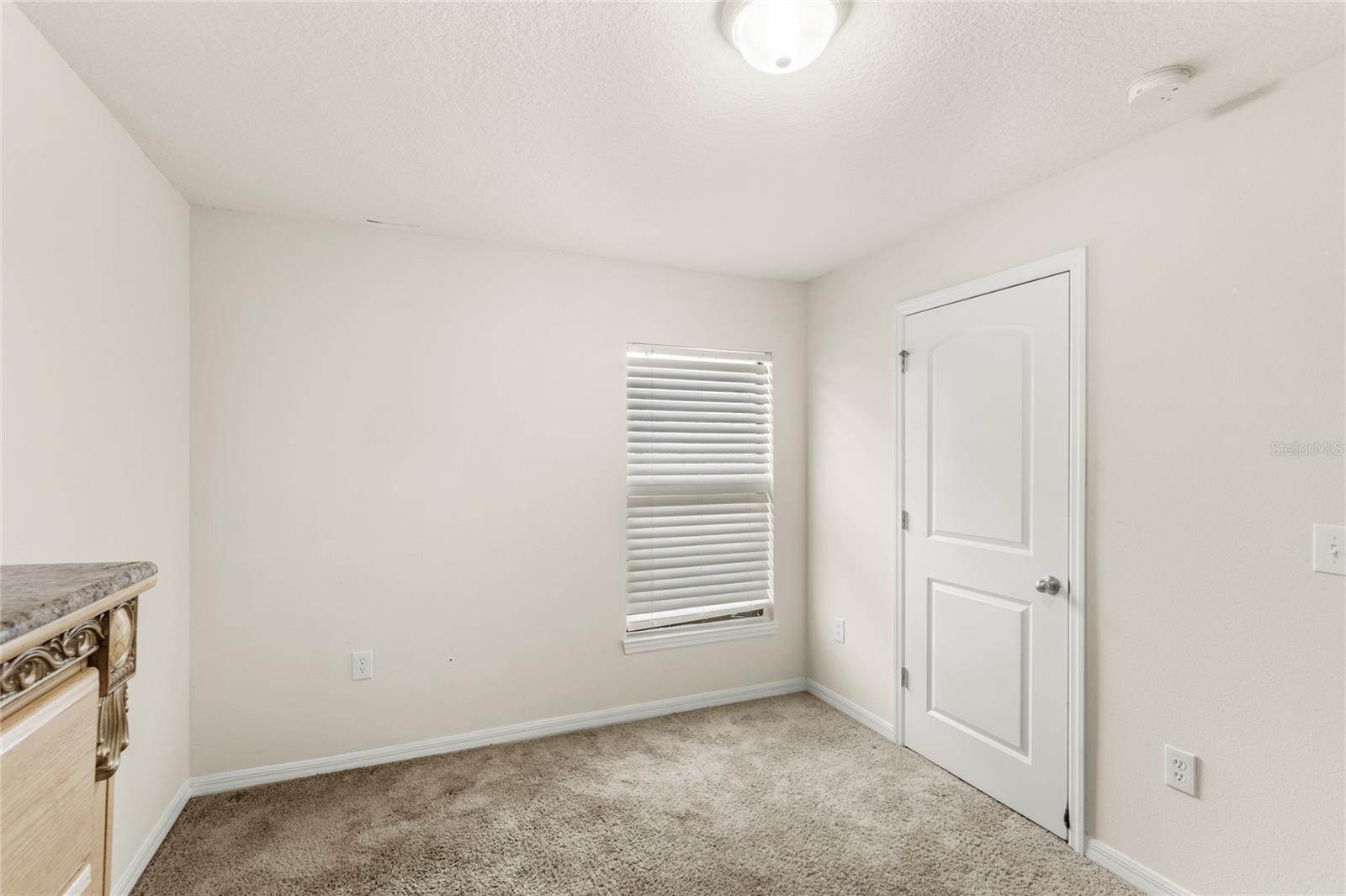 Image 21 of 29 For 519 Delta Avenue
